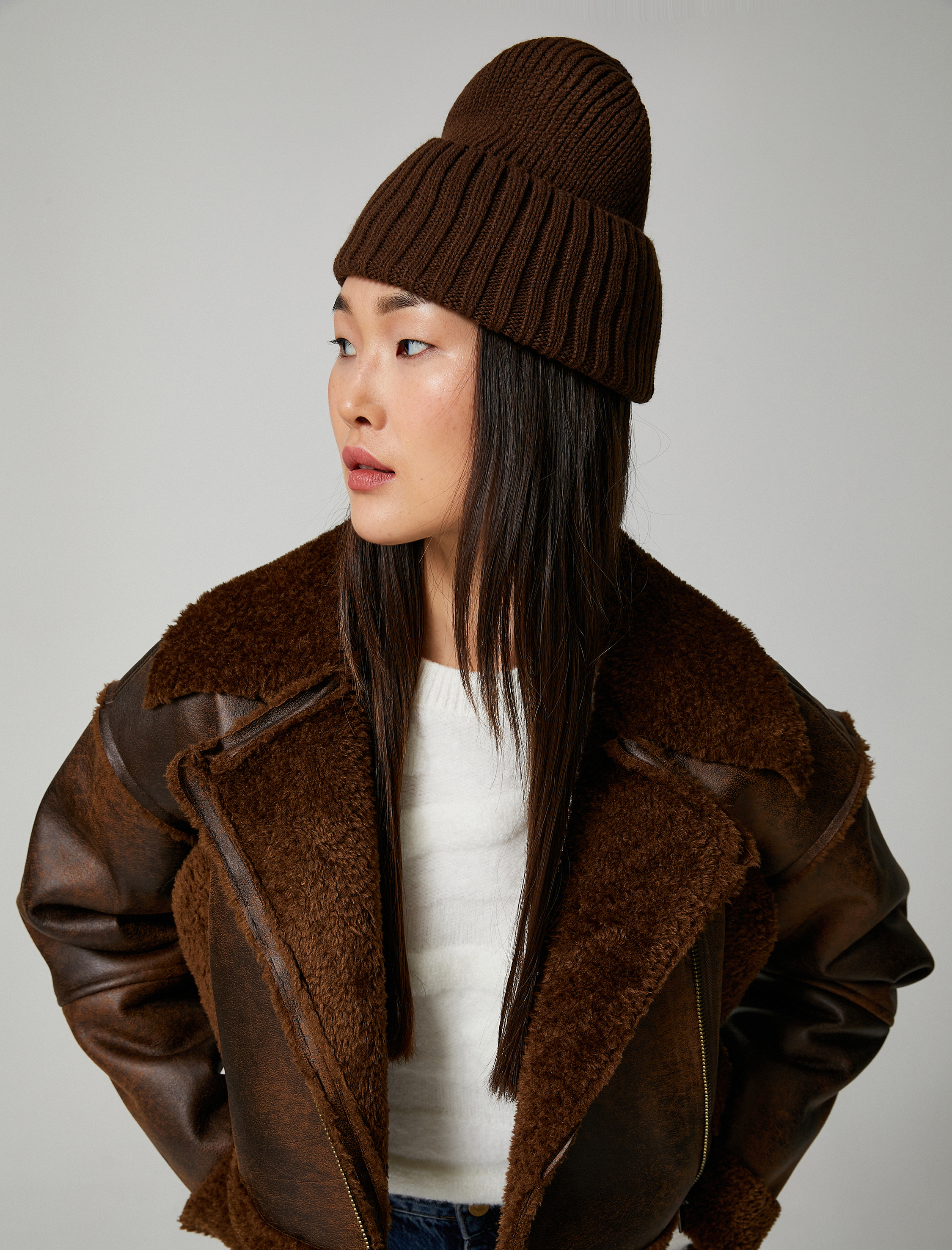  Kadın Lastikli Örgü Bere Kenarları Geniş Katlı