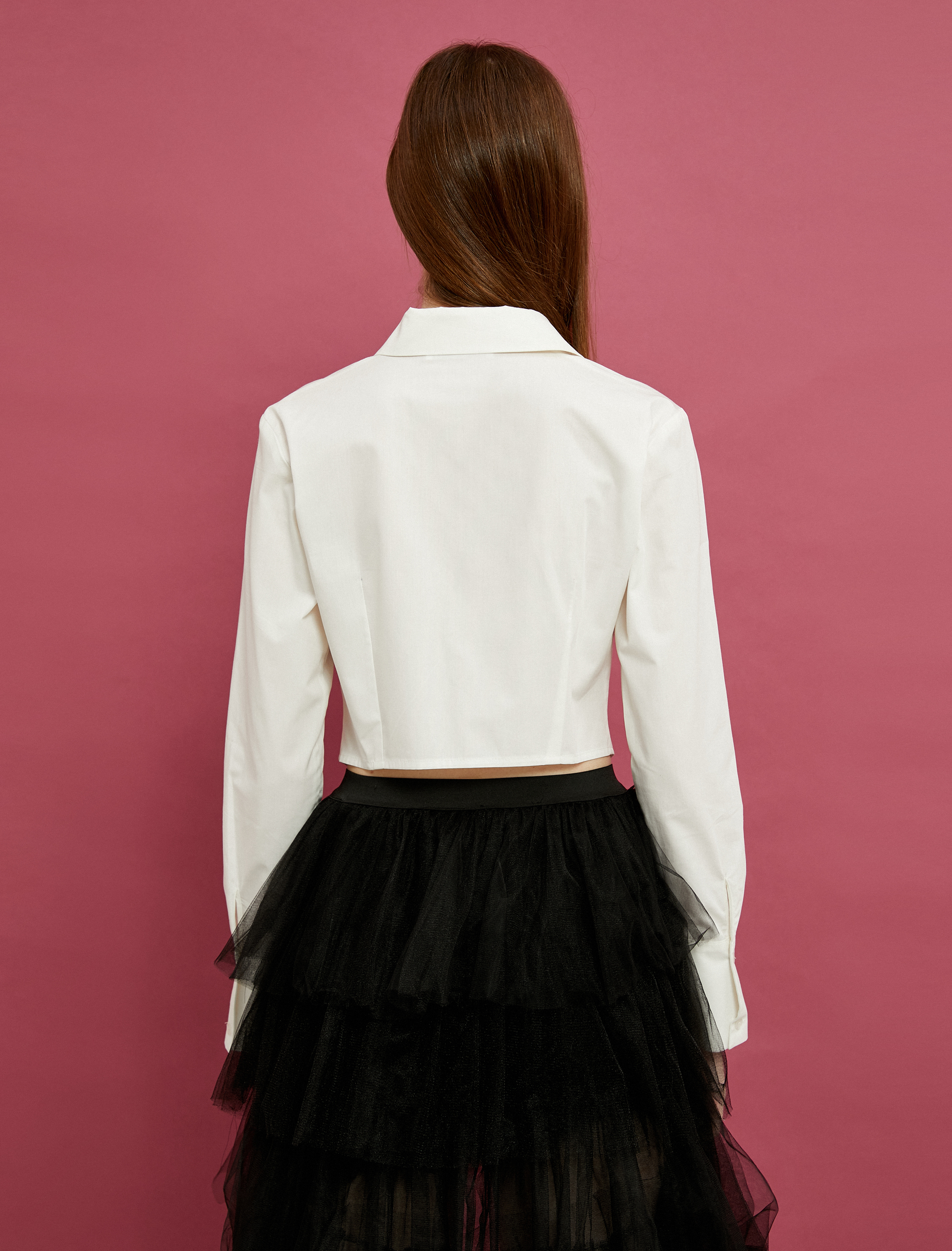   Crop Gömlek Fırfır Detaylı Uzun Kollu Pamuklu Asimetrik Kesimli