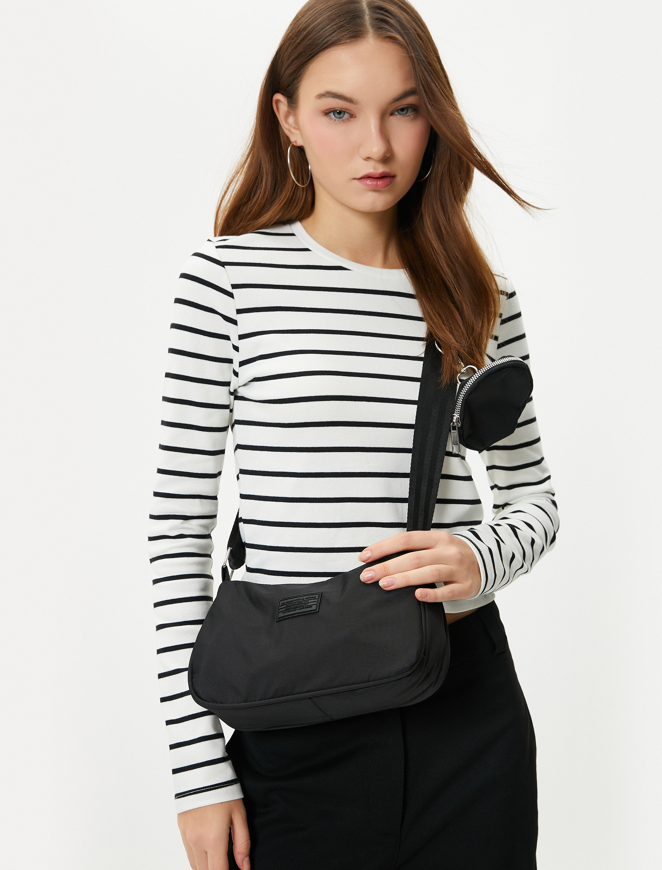  Kadın Küçük Çapraz Çanta Askılı Cüzdan Detaylı Fermuarlı