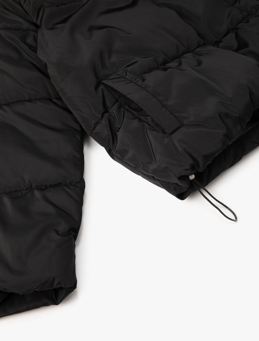   Oversize Şişme Mont Dik Yaka Cepli Çıtçıt Kapamalı