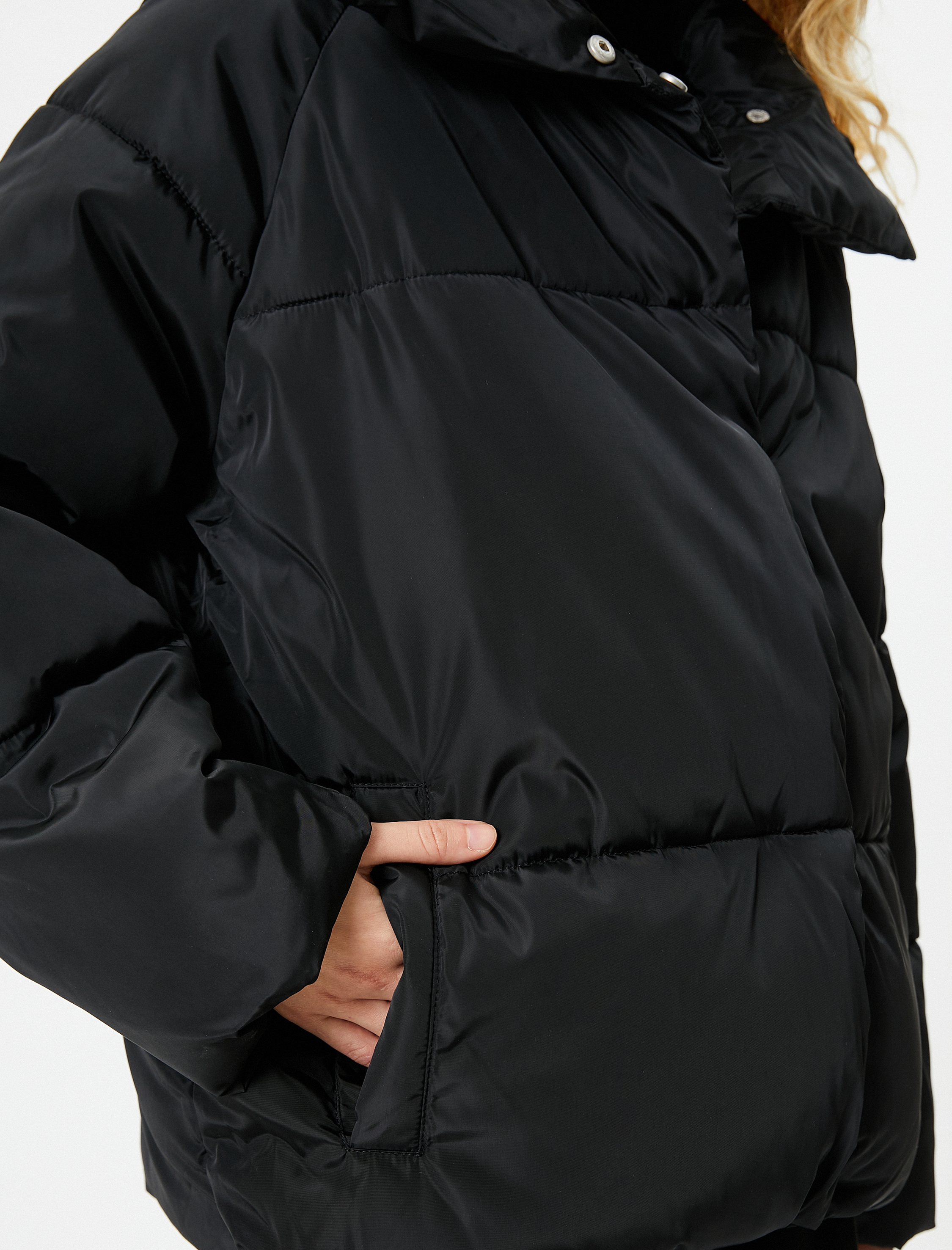   Oversize Şişme Mont Dik Yaka Cepli Çıtçıt Kapamalı