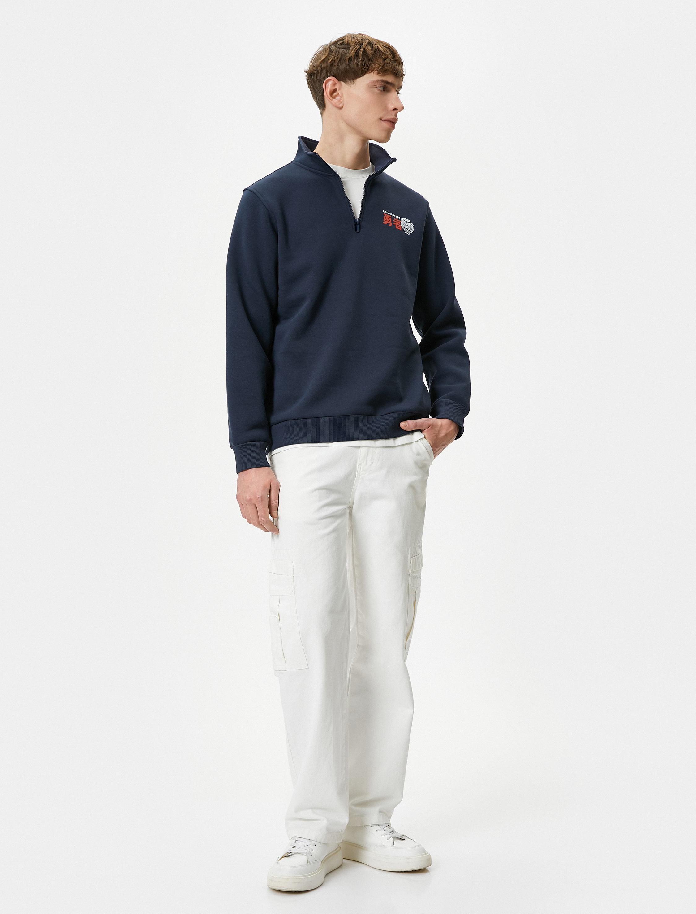   Yarım Fermuarlı Sweatshirt Dik Yaka Uzakdoğu Baskılı Şardonlu