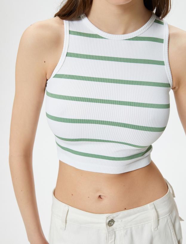 Crop Atlet Bisiklet Yaka Kolsuz Slim Fit Ribanalı_4