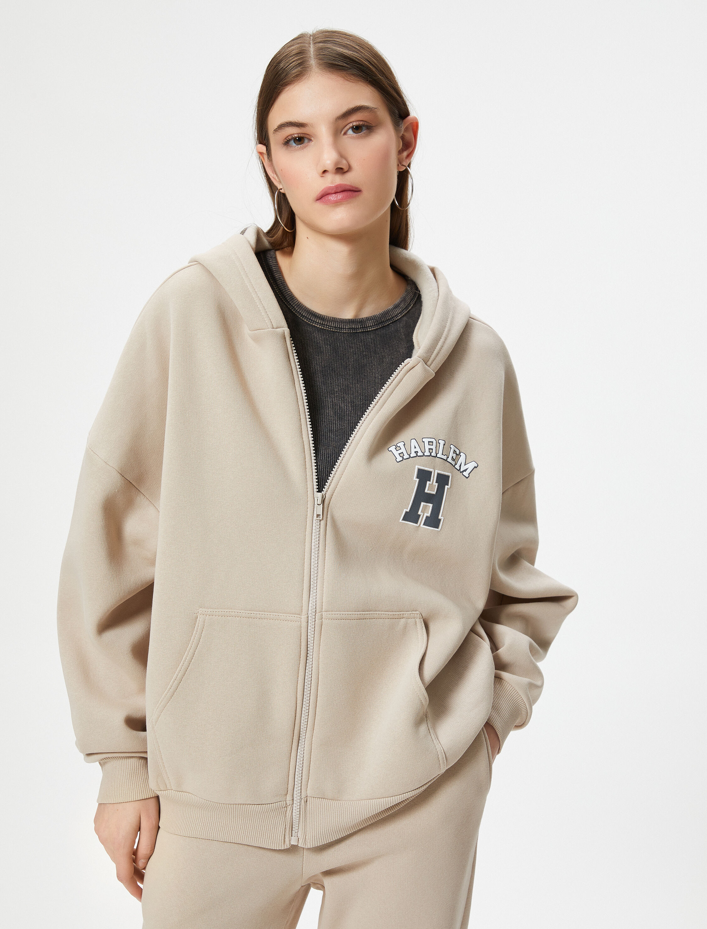   Şardonlu Fermuarlı Kapşonlu Sweatshirt Kolej Temalı Arkası Baskılı Kanguru Cepli Rahat Kalıp