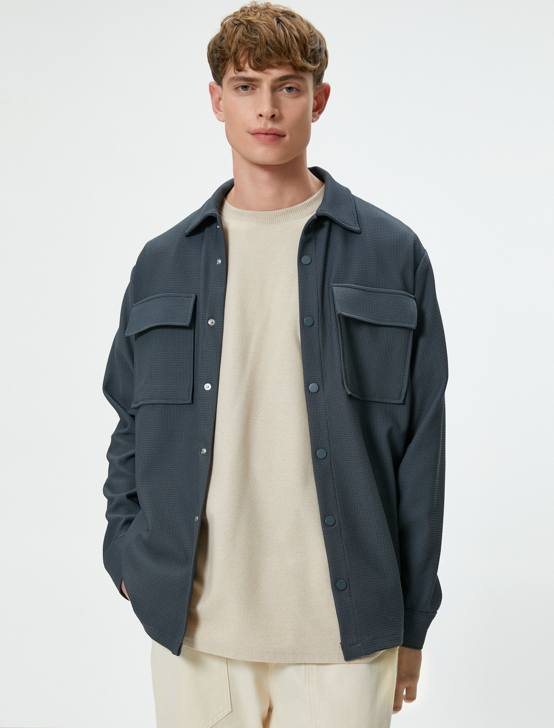   Kışlık Gömlek Cep Detaylı Çıtçıt Düğmeli Klasik Yaka Dokulu