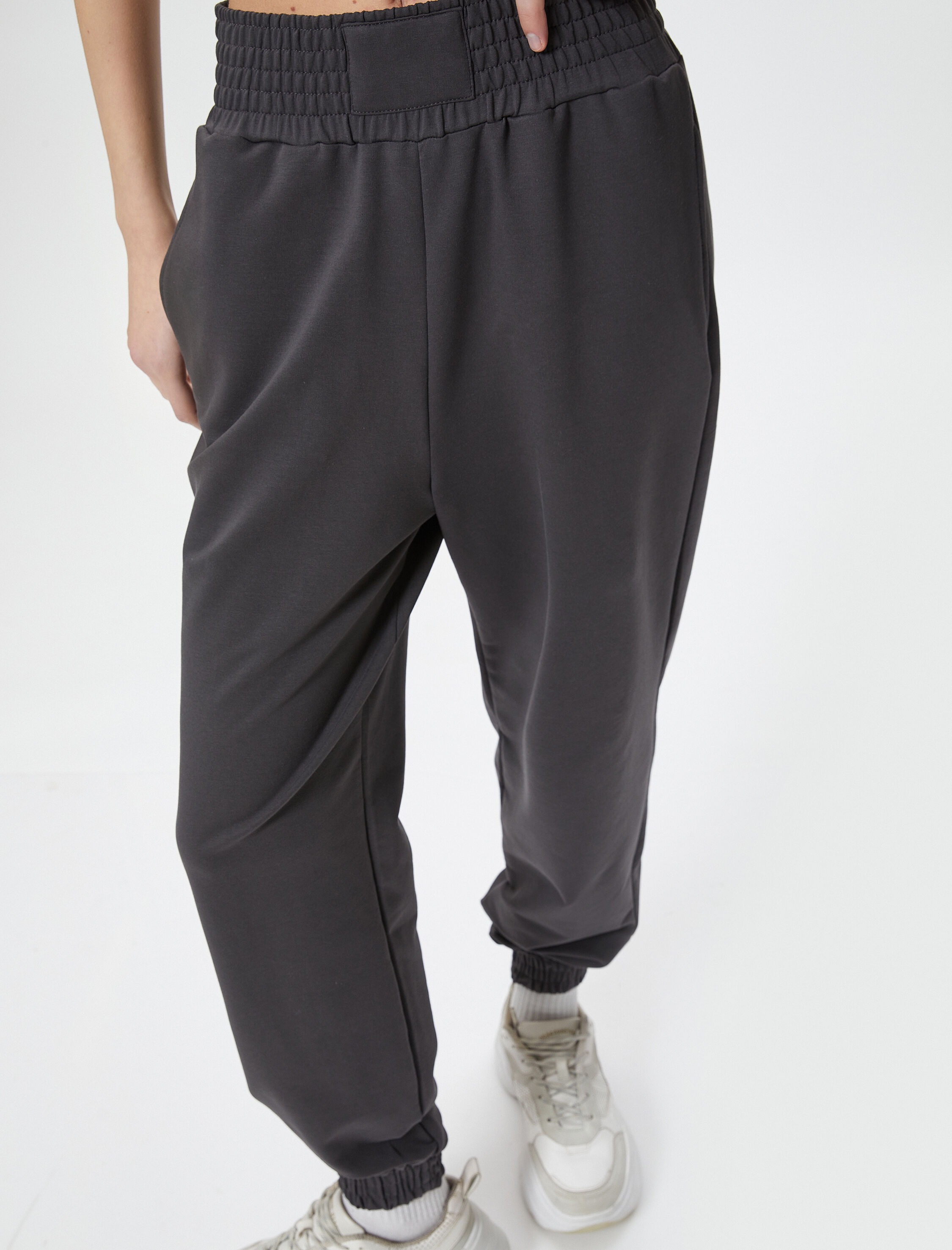   Jogger Eşofman Altı Yüksek Bel Rahat Kalıp Cepli Pamuk Karışımlı