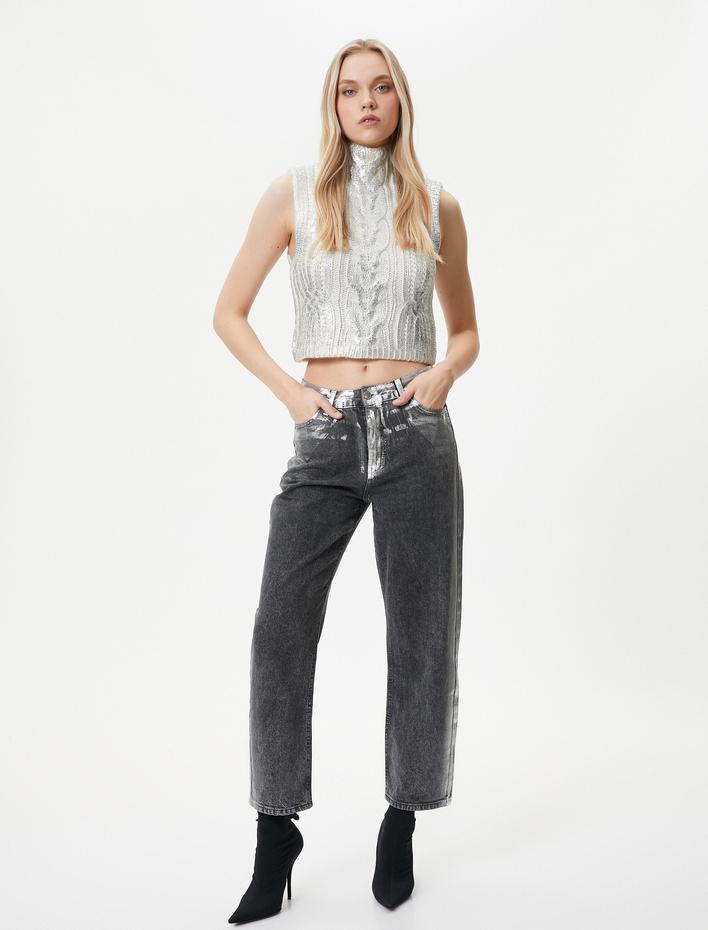  Dik Yaka Crop Süveter Örgü Metalik