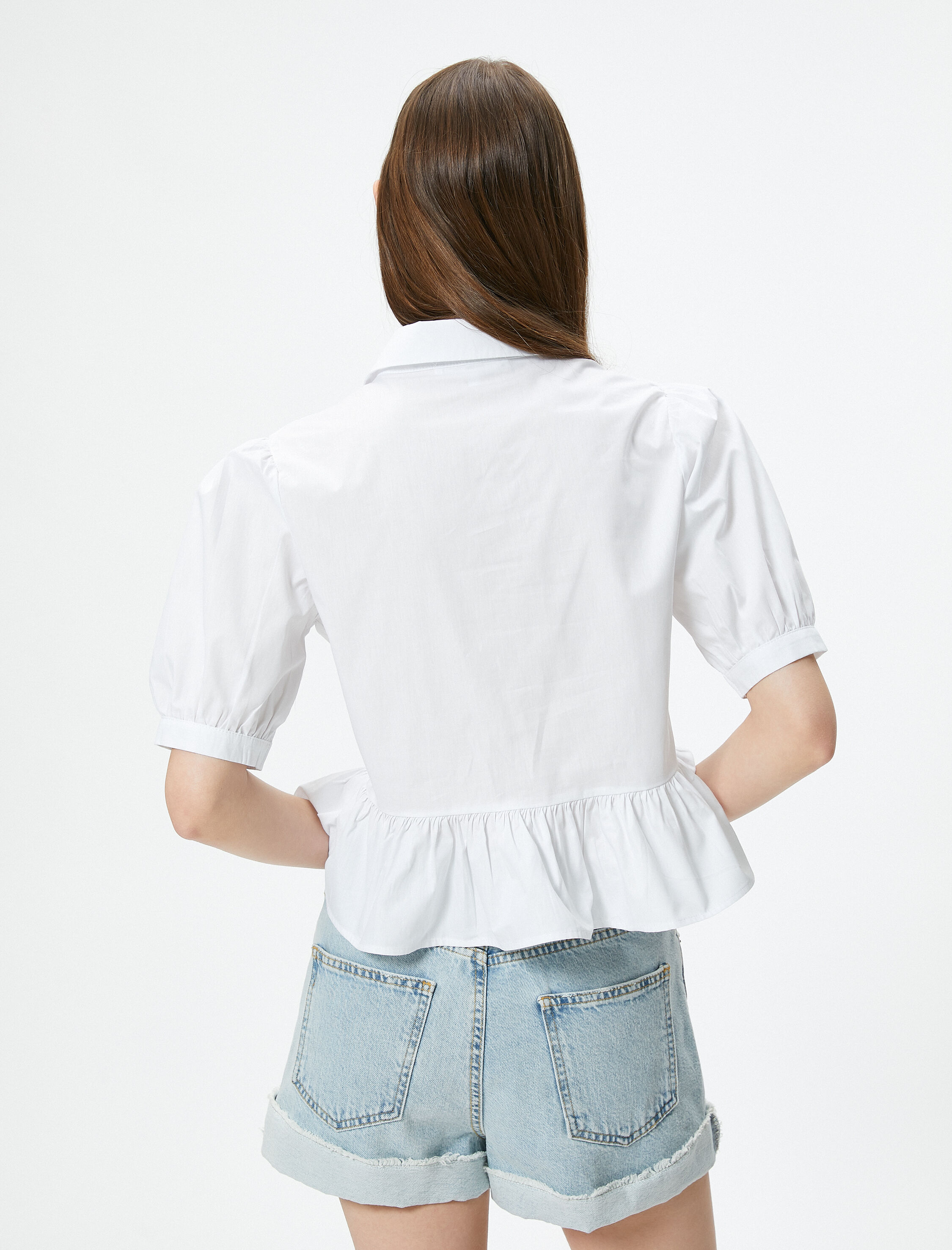   Kısa Balon Kol Bluz Fırfırlı Gömlek Yaka Düğme Kapamalı Pamuklu