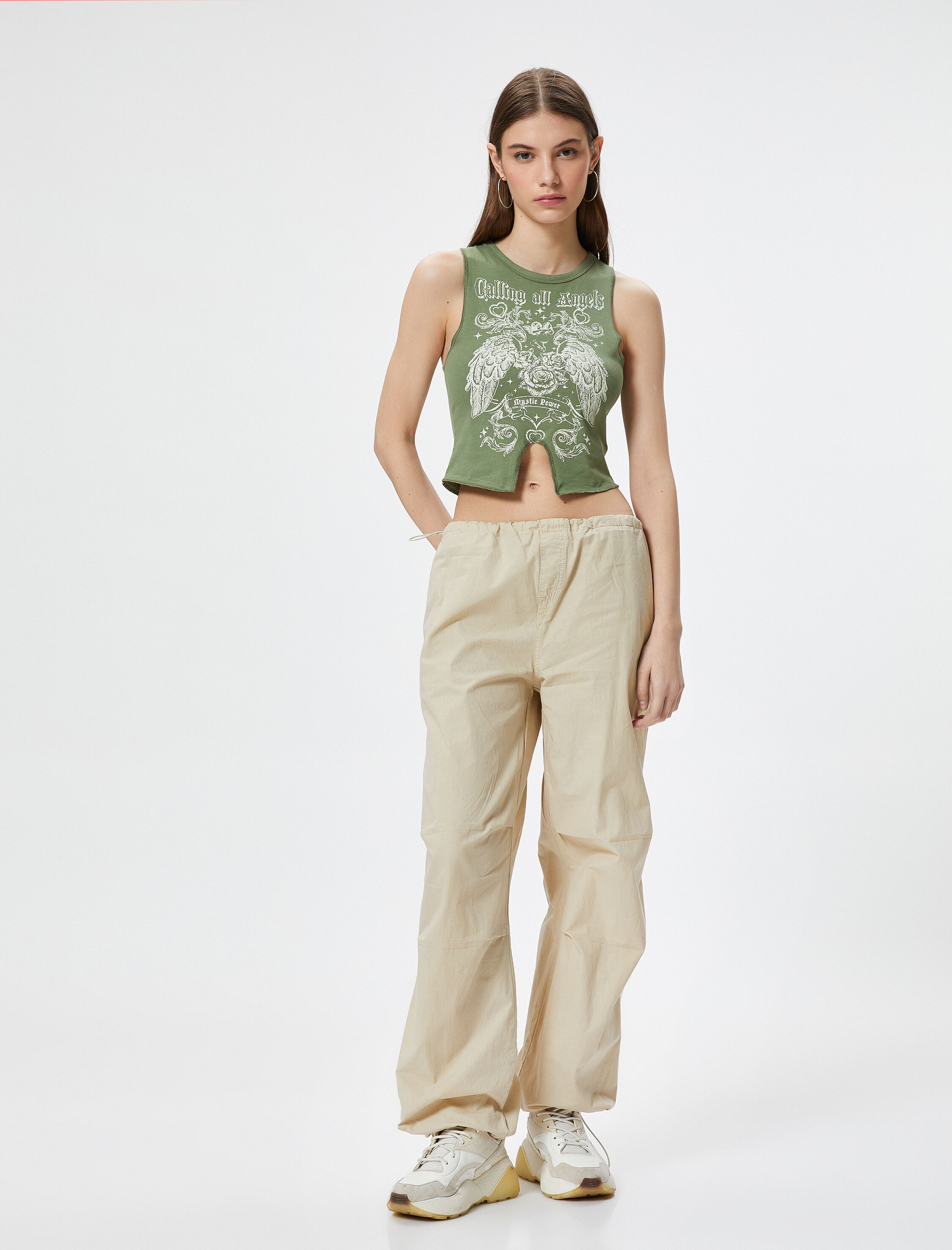   Crop Kolsuz Tişört Baskılı Önü Asimetrik Kesim Bisiklet Yaka Pamuklu