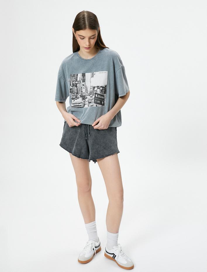  Baskılı Soluk Efektli Tişört Kısa Kollu Bisiklet Yaka Rahat Kesim Pamuklu