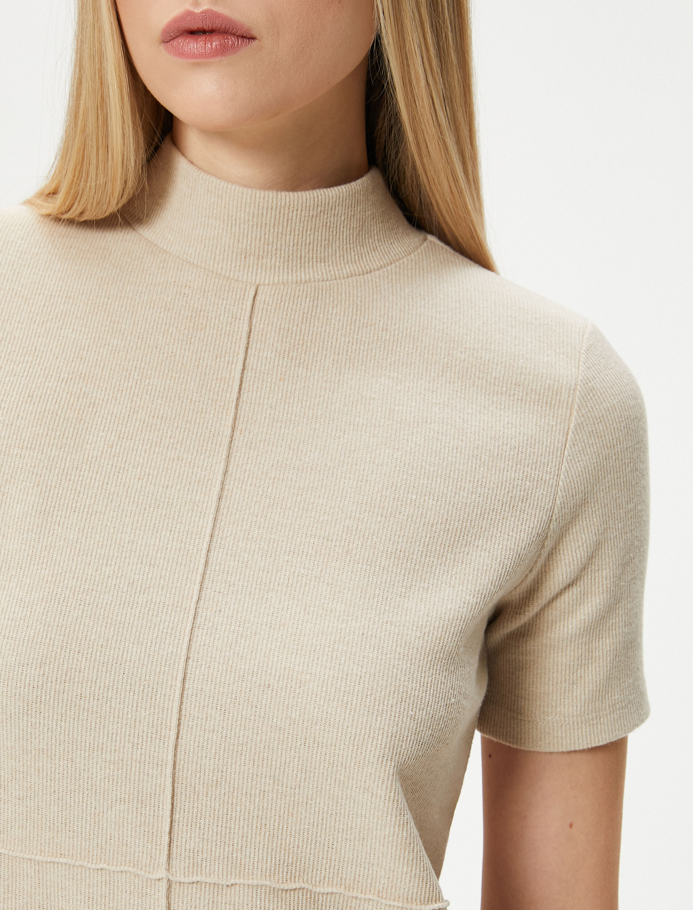   Mini Triko Elbise Dik Yaka Kısa Kollu