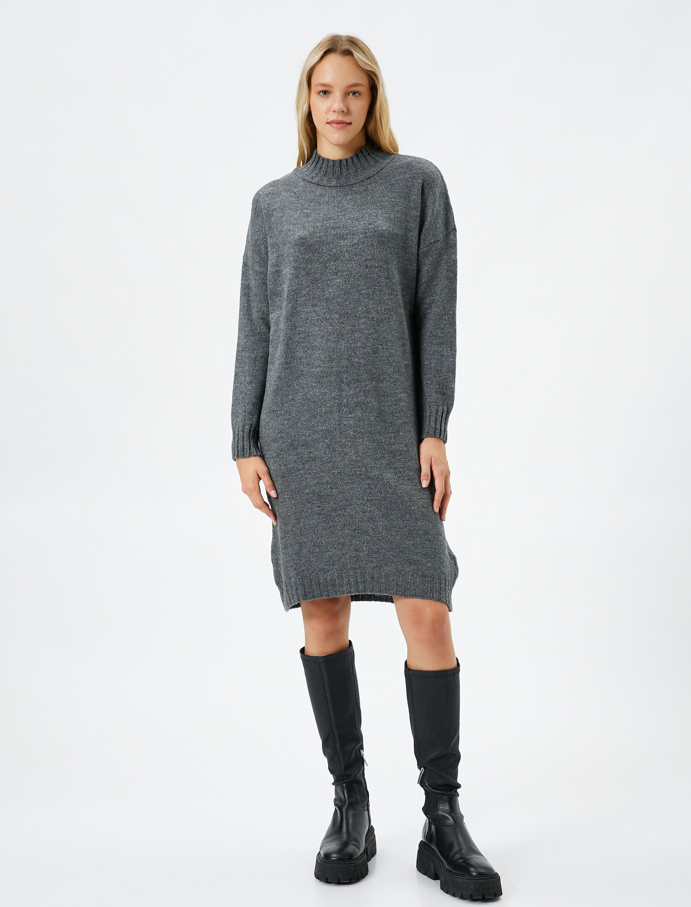   Triko Elbise Dik Yaka Uzun Kollu