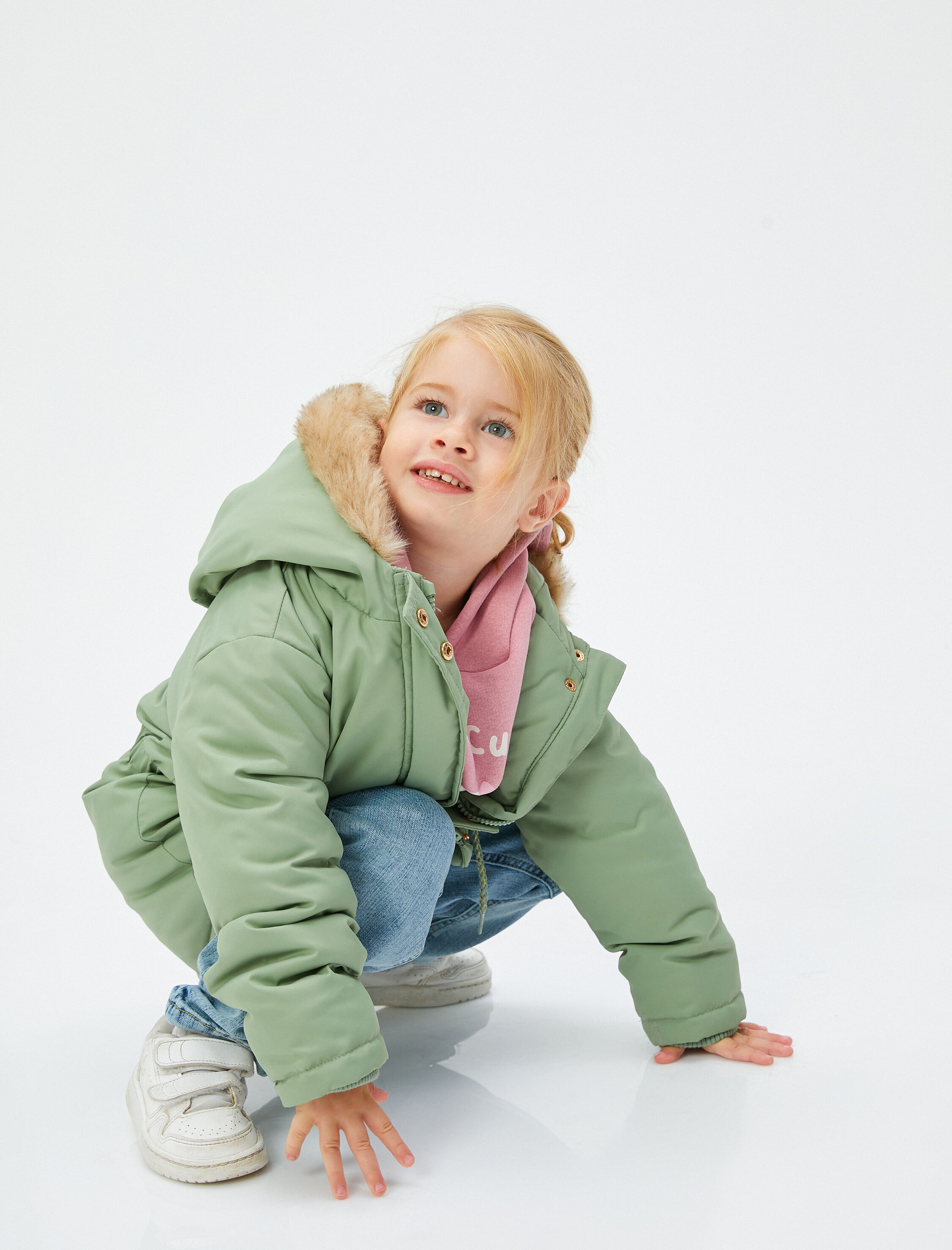  Kız Bebek Kapşonlu Kaban Peluş Astarlı Beli Lastikli Cepli Rüzgar Kapaklı