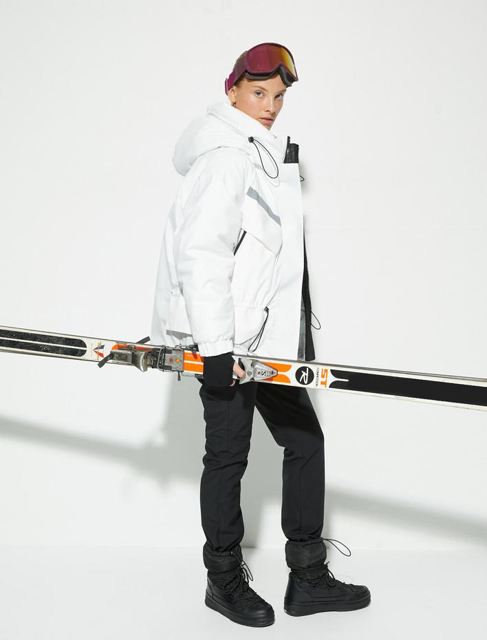  Şişme Mont Kapşonlu Cepli Reflektör Detaylı Beli Bağcıklı Fermuar Kapamalı