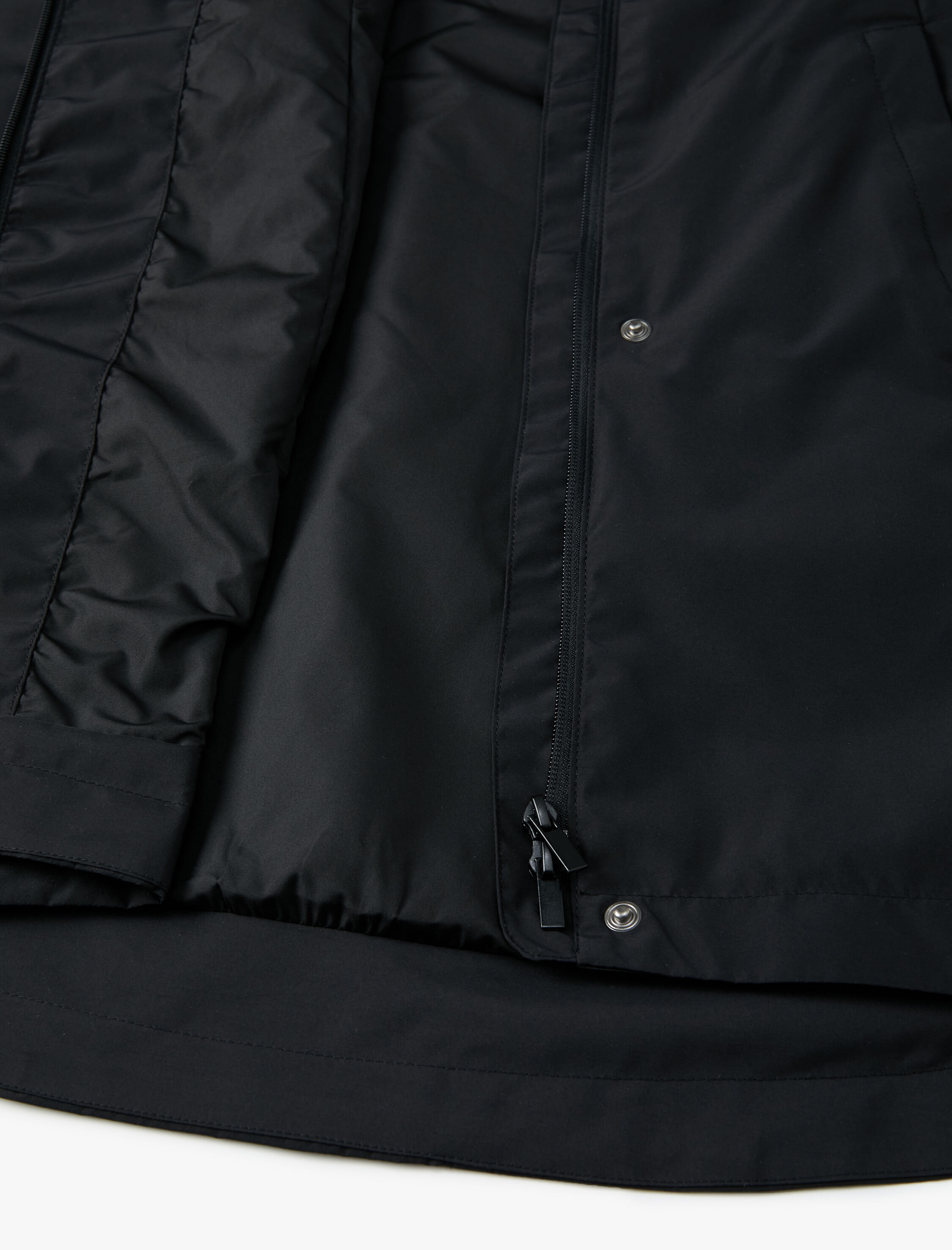 Uzun Outdoor Mont Kapüşonlu Cep Detaylı Çıtçıtlı