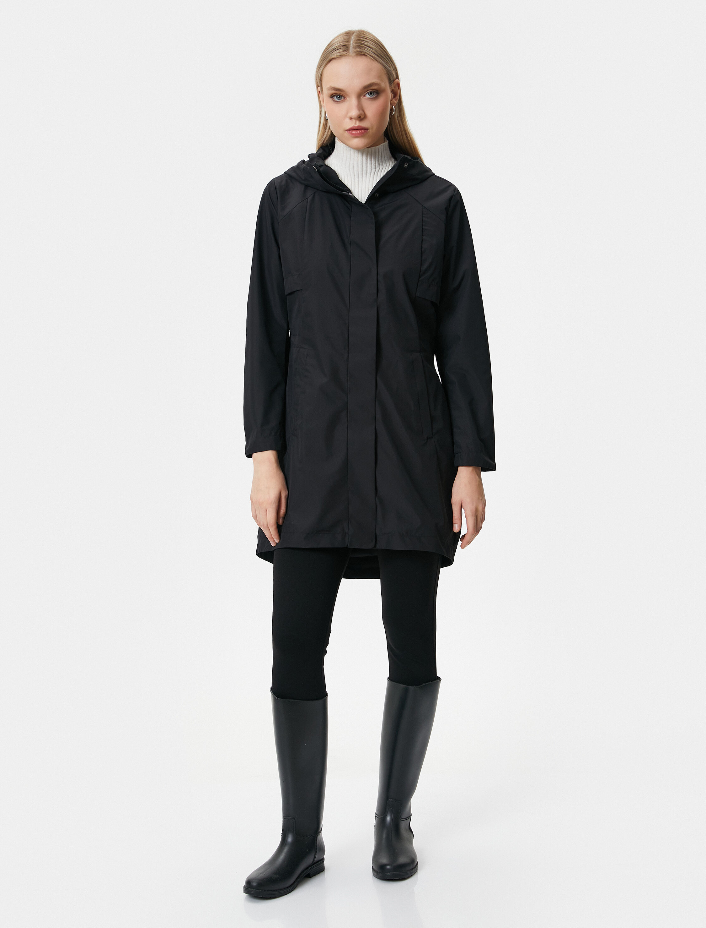 Uzun Outdoor Mont Kapüşonlu Cep Detaylı Çıtçıtlı