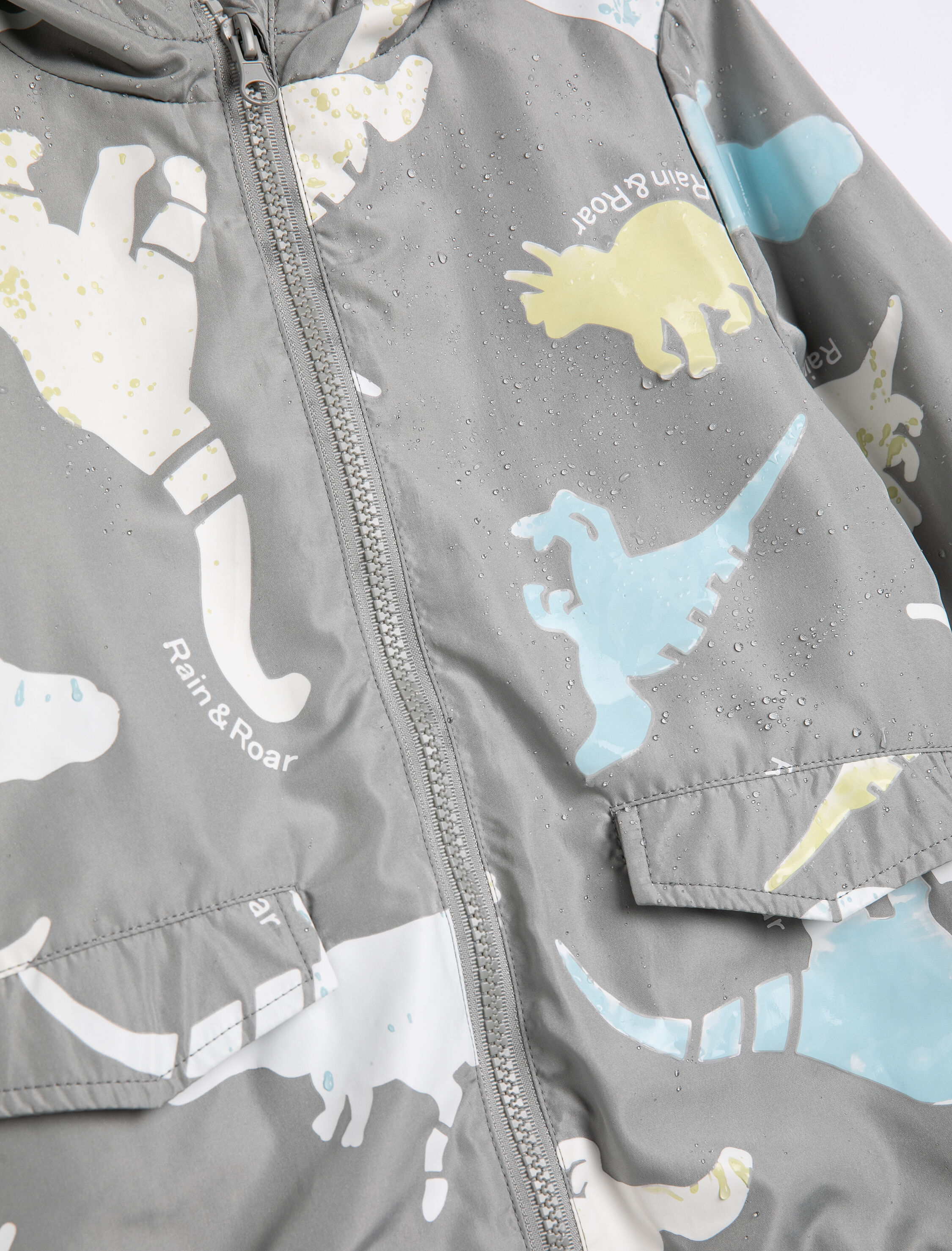  Erkek Çocuk Dinozorlu Kapşonlu Yağmurluk Suda Renk Değiştiren Kapaklı Cepli