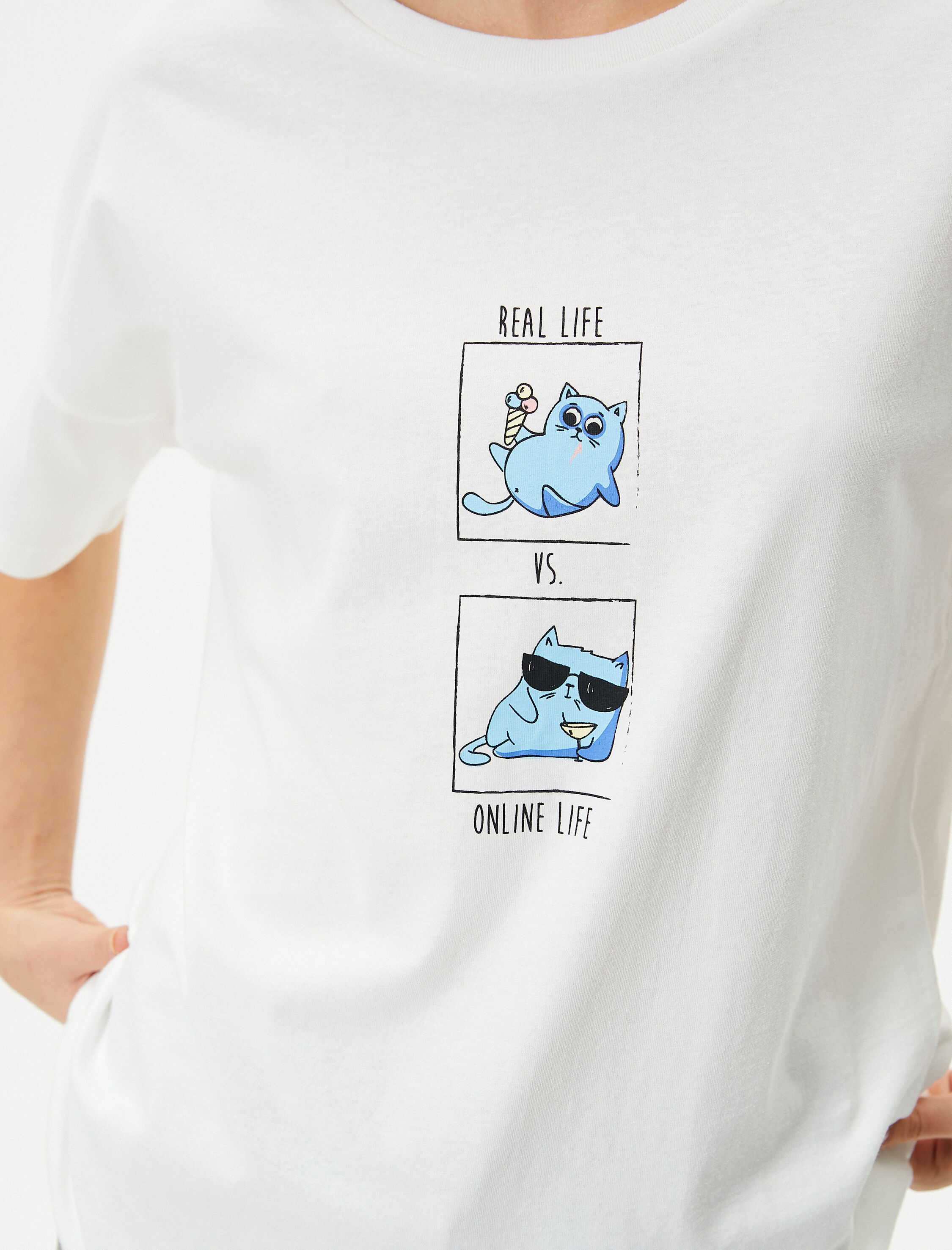   Kedili Tişört Kısa Kollu Bisiklet Yaka Pamuklu