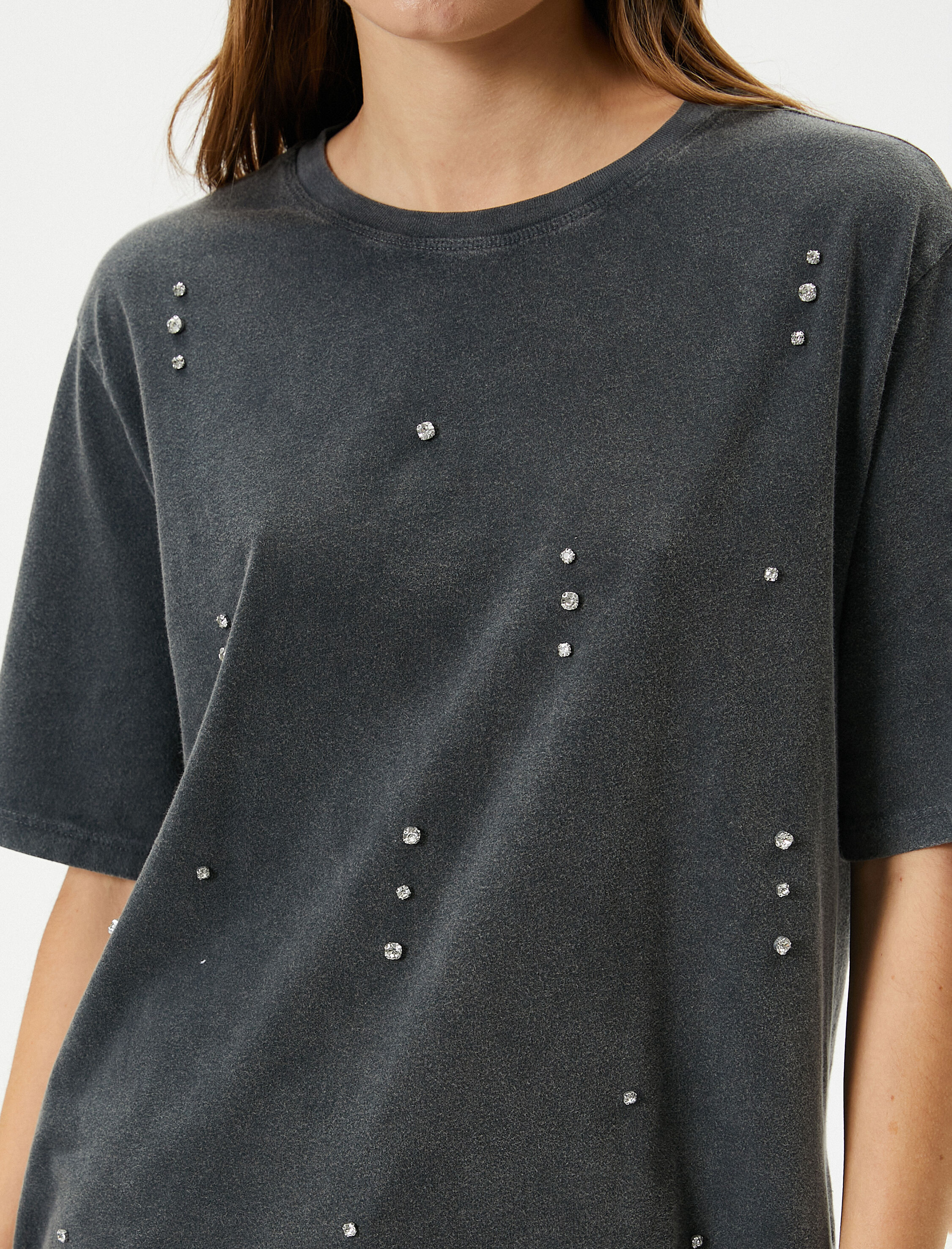   Taşlı Tişört Soluk Efektli Kısa Kollu Bisiklet Yaka Pamuklu