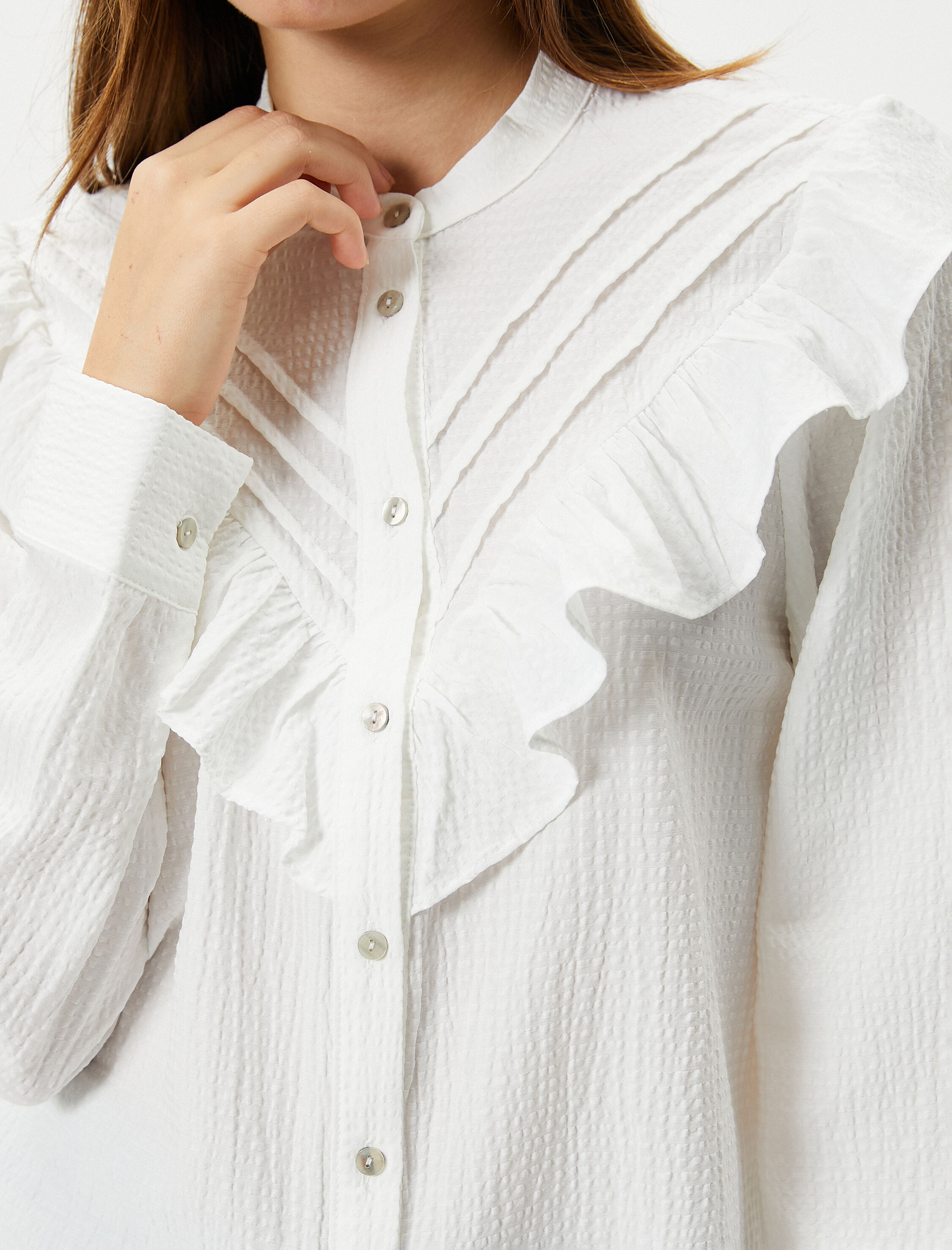   Fırfırlı Bluz Hakim Yaka Uzun Kollu Dokulu Viskoz Kumaş Karışımlı