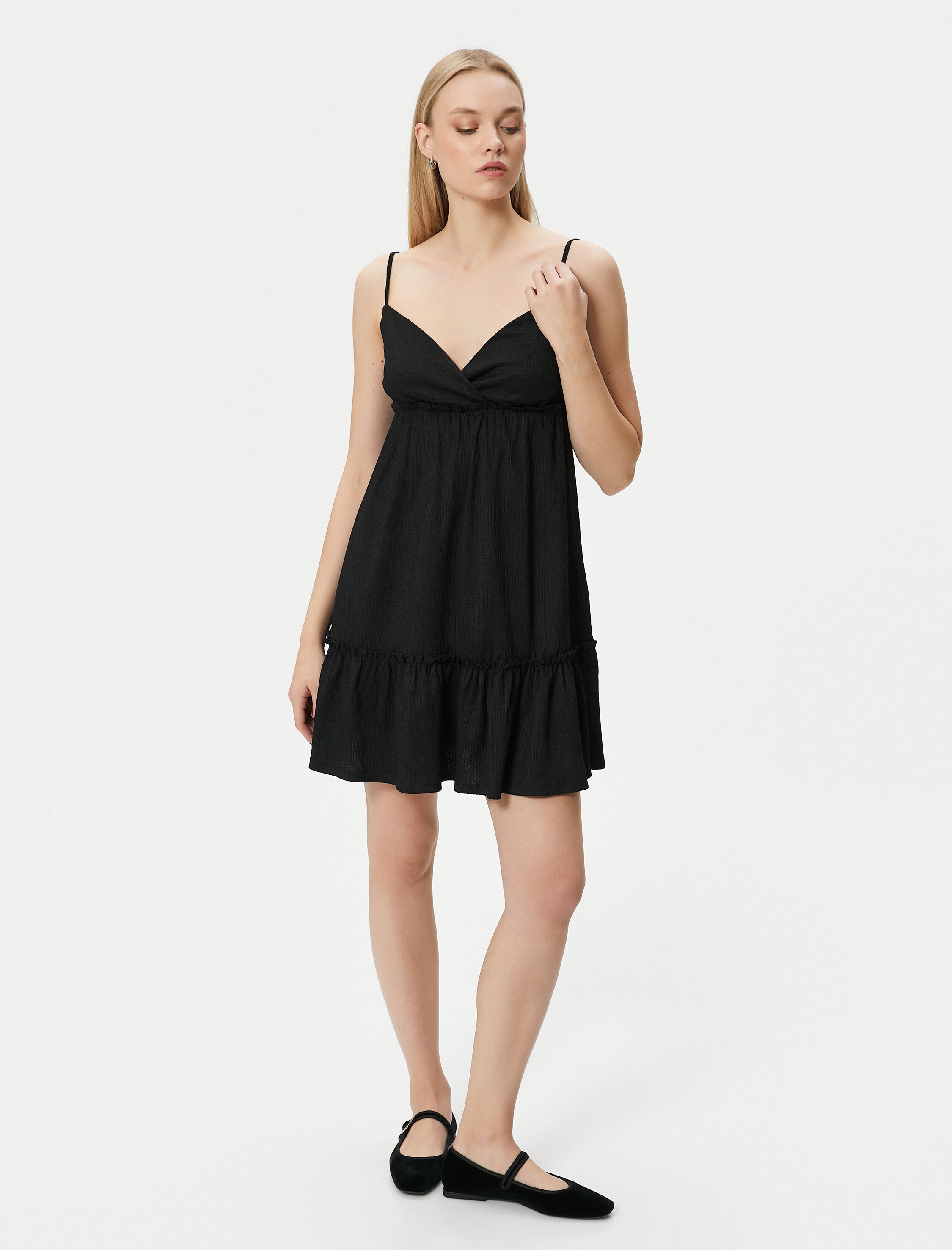   Mini Askılı Elbise Volanlı