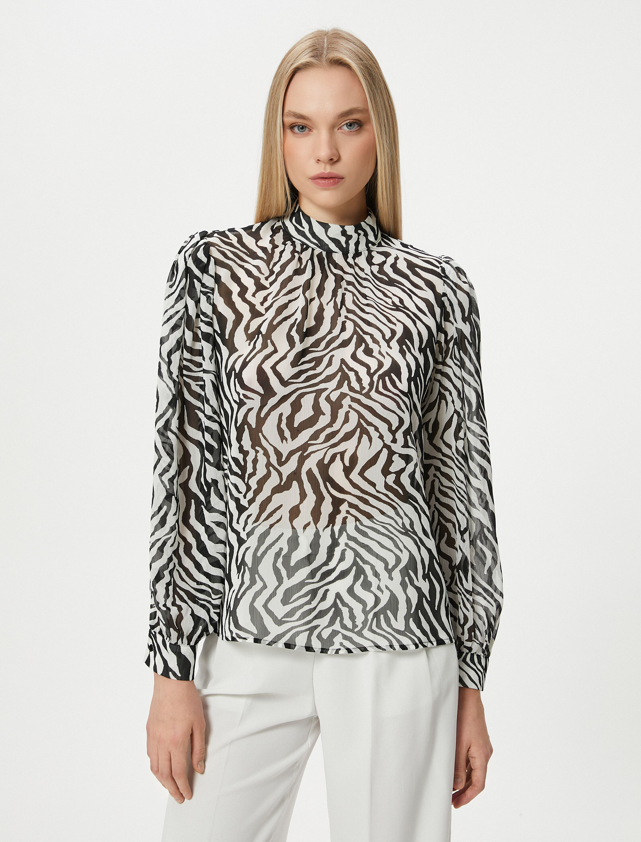   Şifon Bluz Leopar Desenli Dik Yaka Balon Kollu