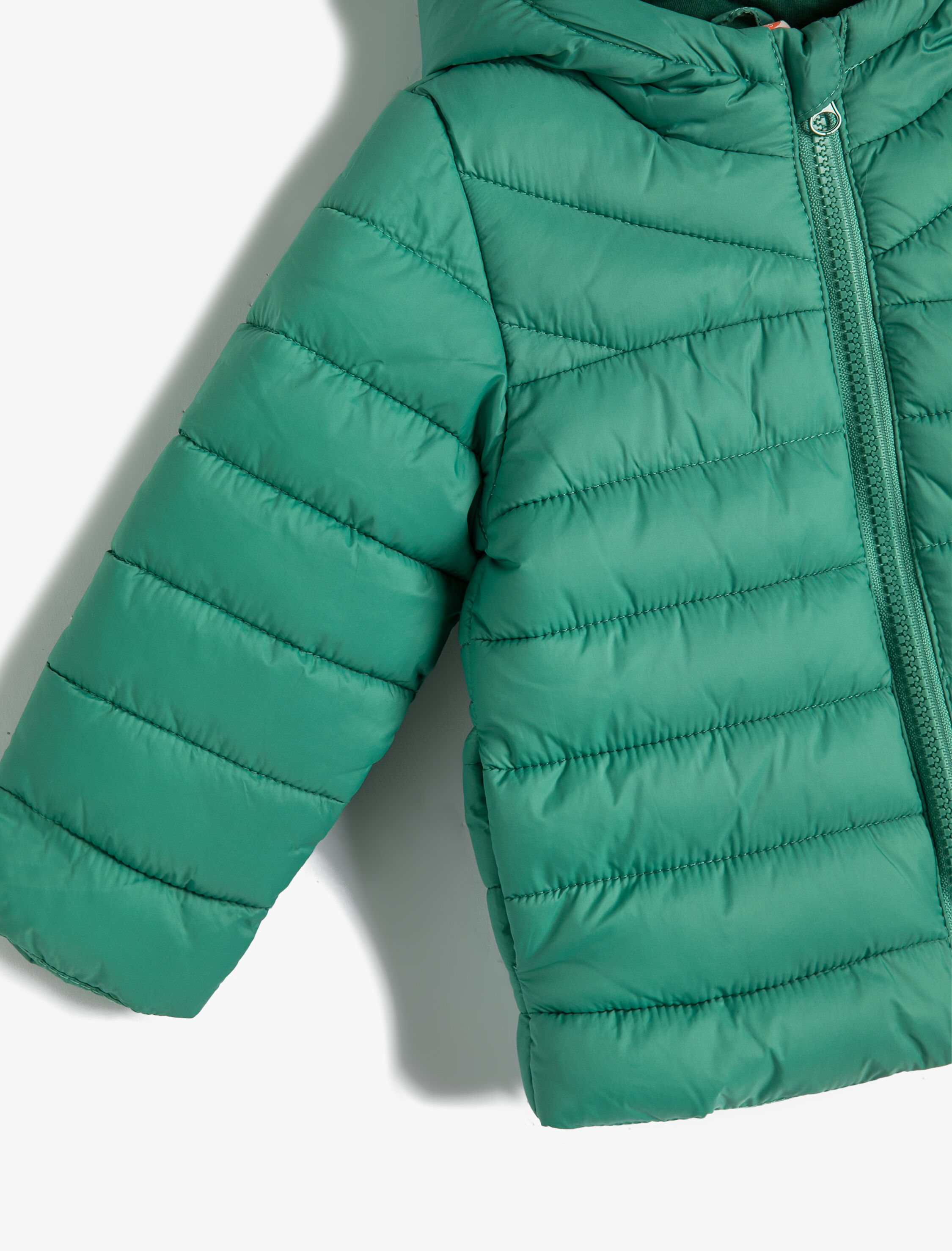  Erkek Bebek Şişme Mont Kapşonlu Cepli Etiket Detaylı