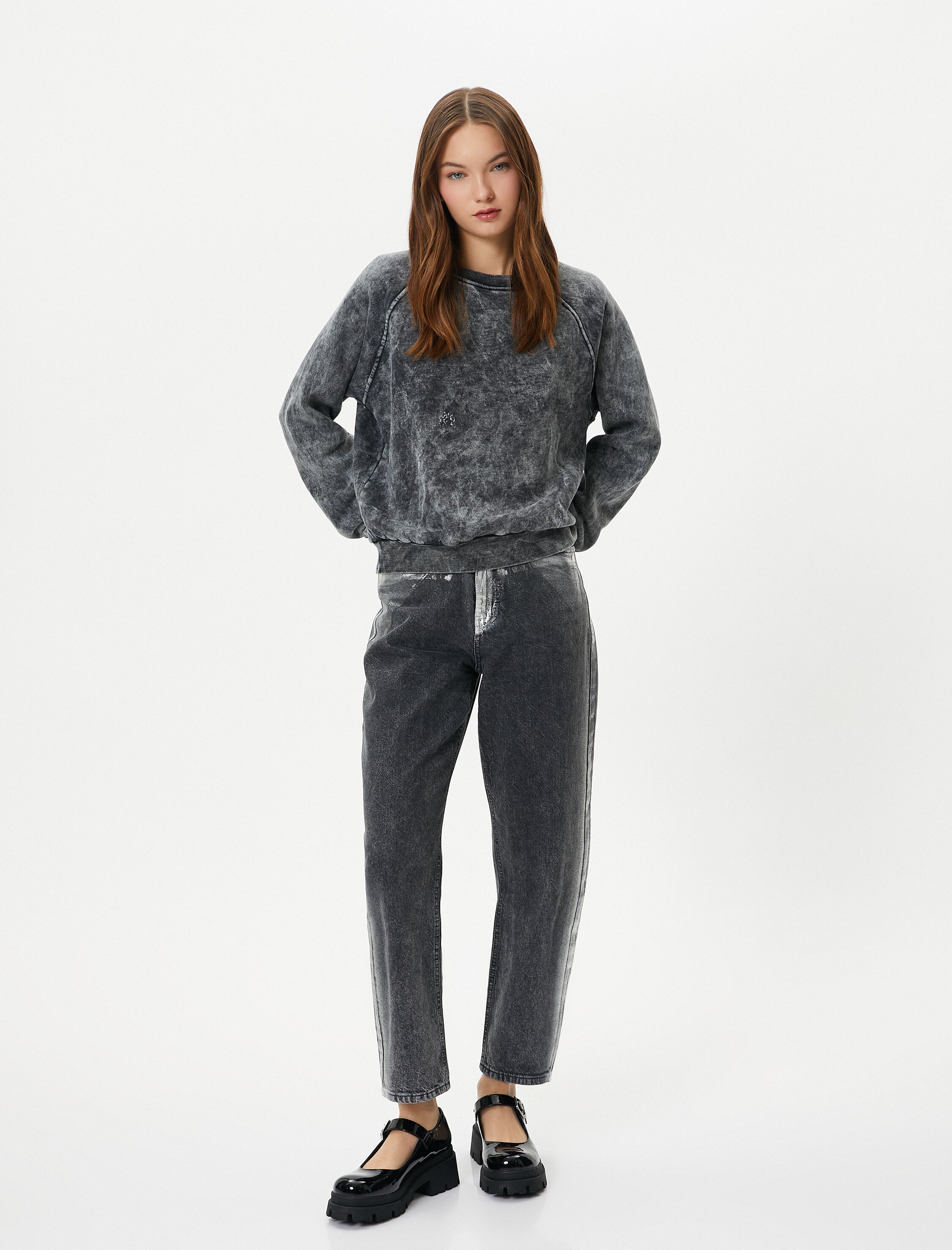   Şardonlu Soluk Efektli Sweatshirt Rahat Kalıp Uzun Kollu Bisiklet Yaka Pamuk Karışımlı