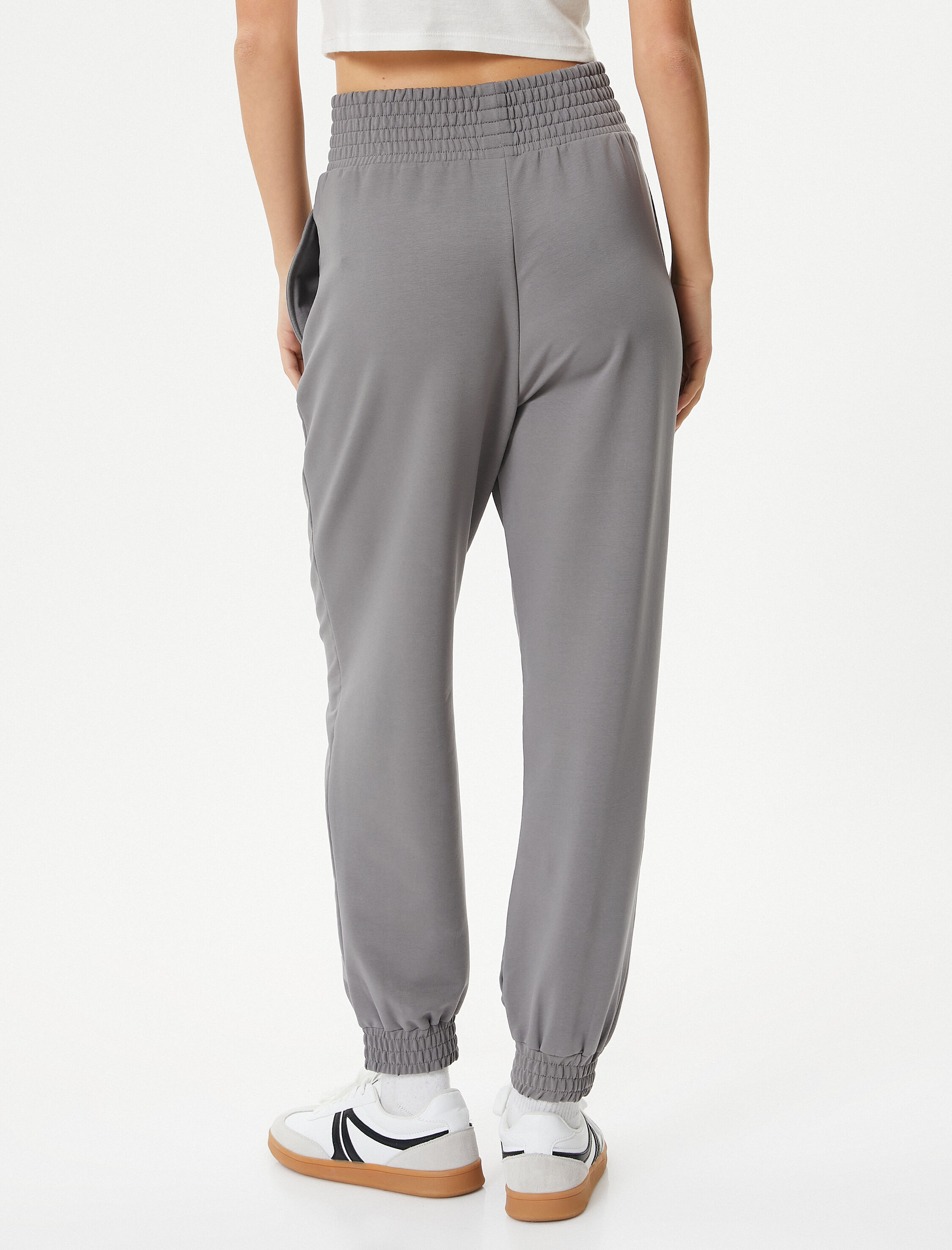   Jogger Eşofman Altı Yüksek Bel Rahat Kalıp Cepli Pamuk Karışımlı