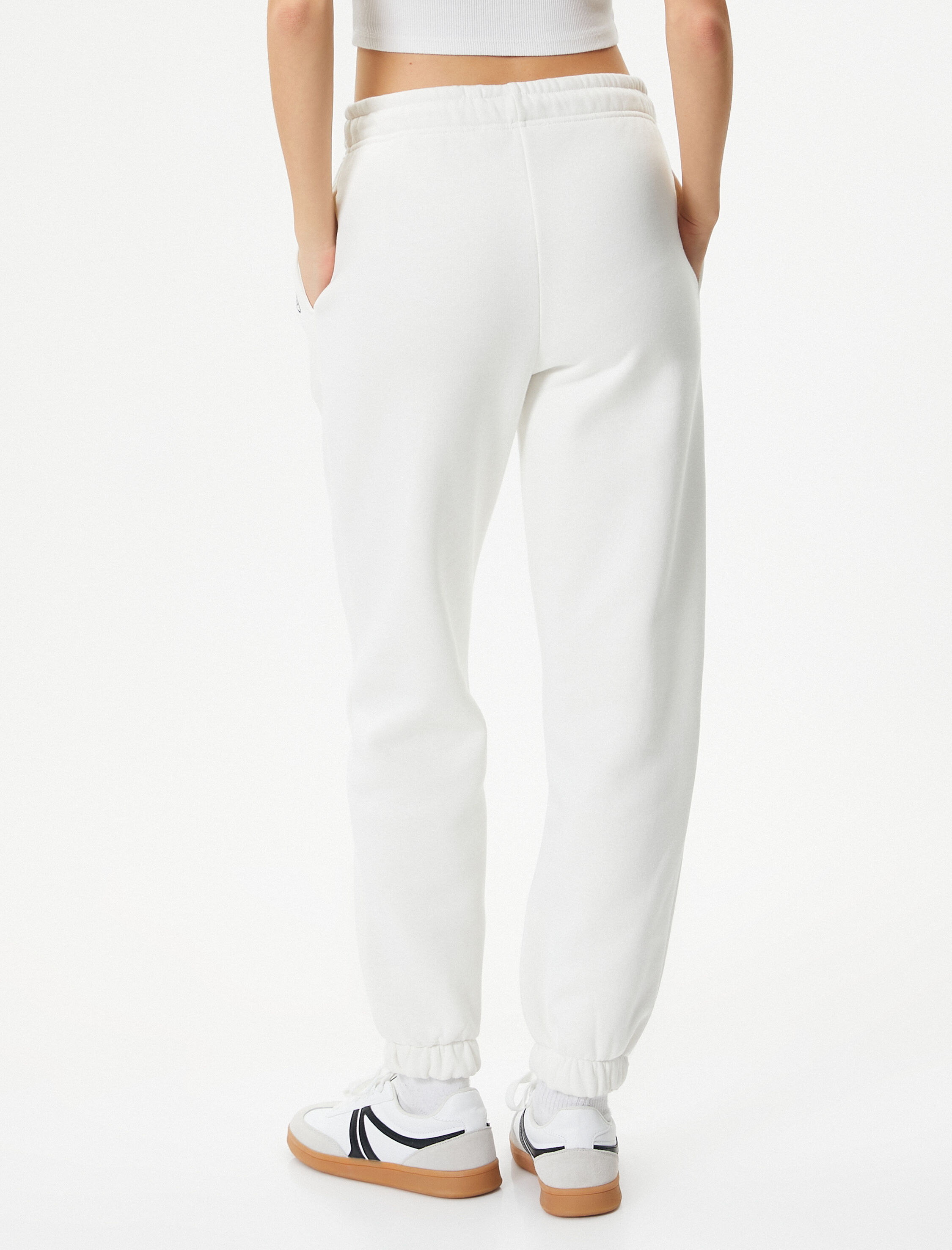   Şardonlu Jogger Eşofman Altı Beli Bağlamalı Cepli Baskı Detaylı