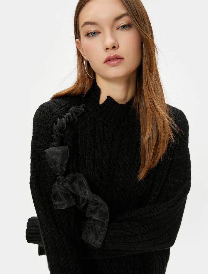  Triko Kazak Tül Detaylı Dik Yaka Uzun Kollu