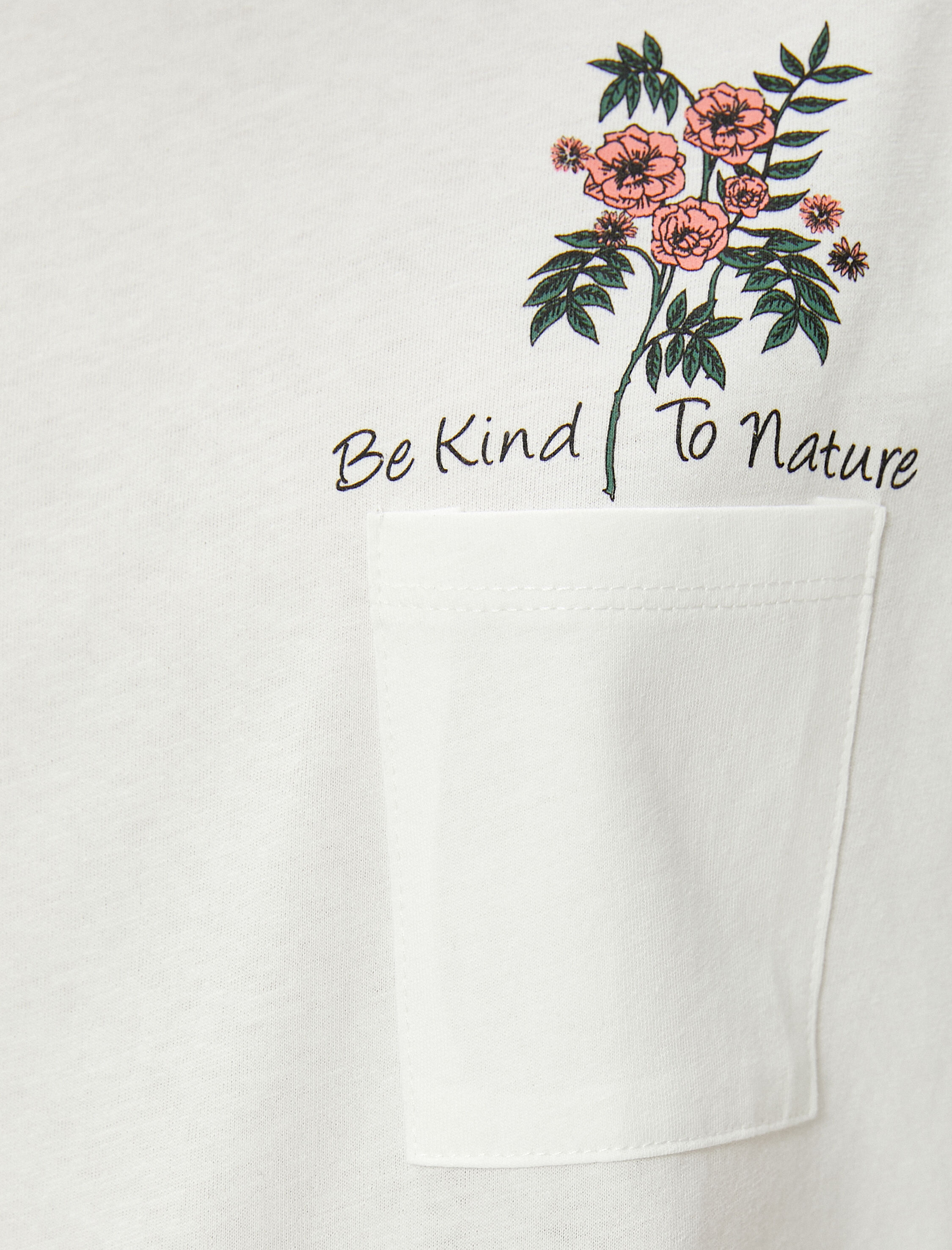   Pamuklu Tişört Çiçek Baskılı Cep Detaylı Kısa Kollu Bisiklet Yaka