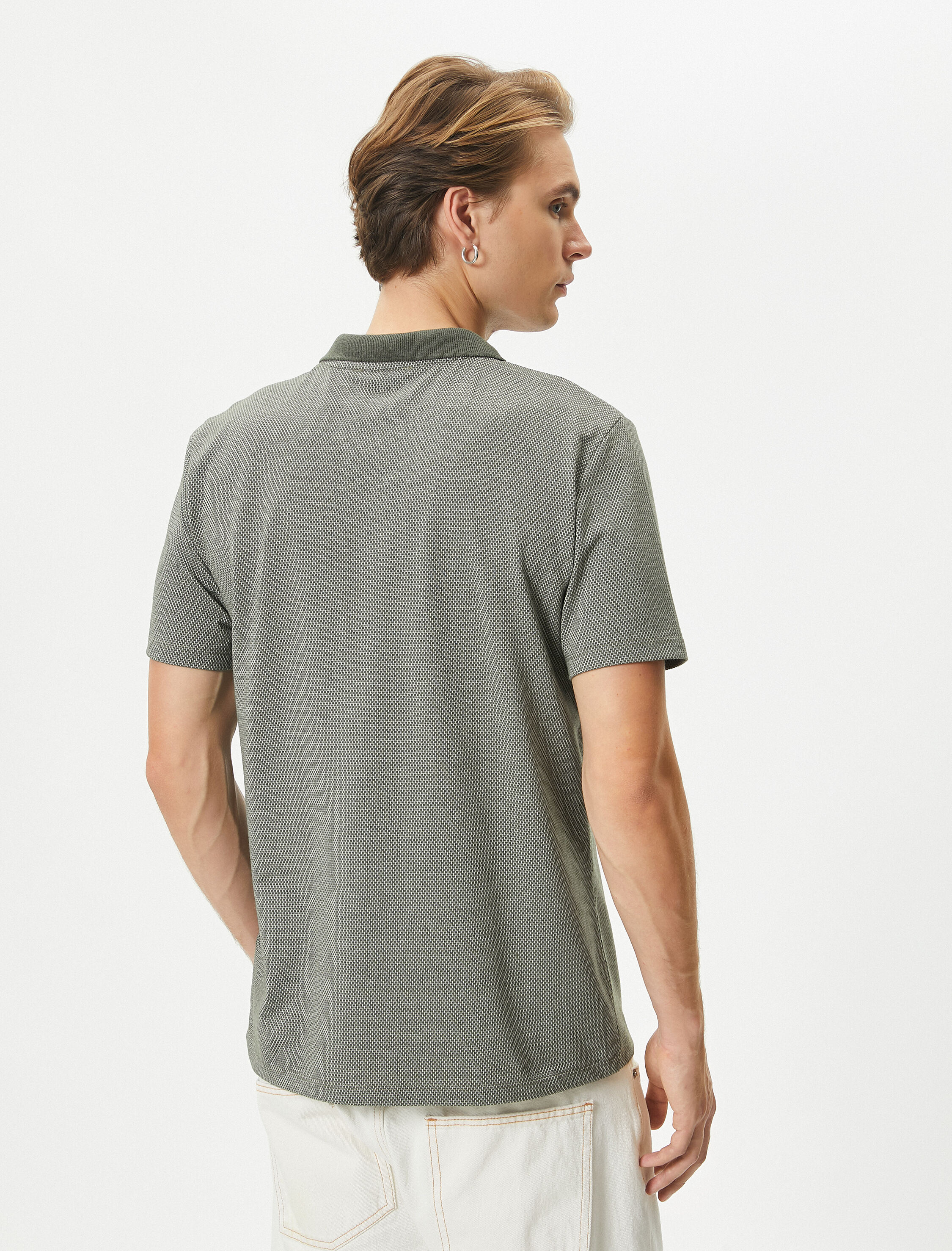   Yakalı Tişört Düğmeli Dokulu Minimal Desenli Kısa Kollu