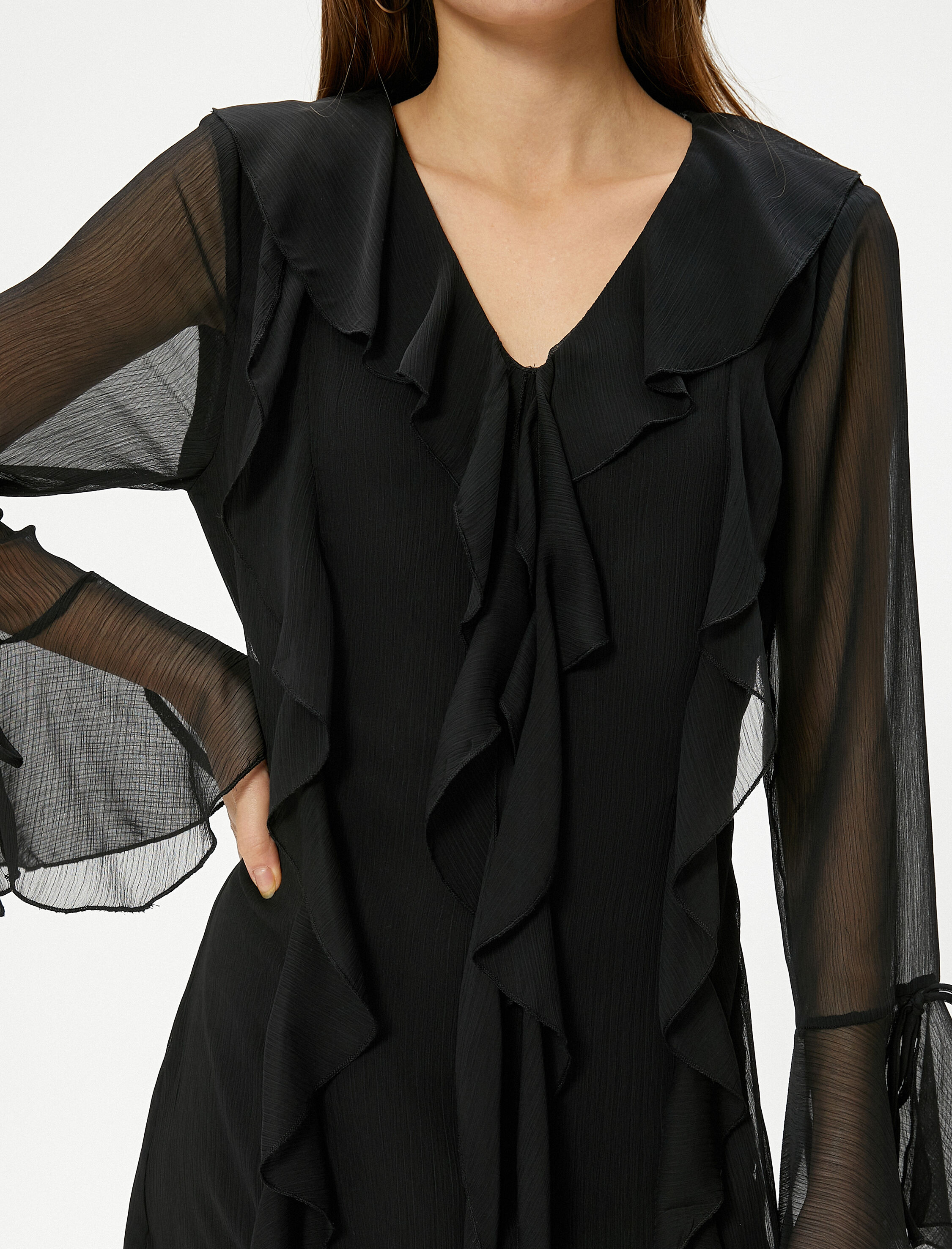   Mini Tül Elbise Fırfırlı Uzun Kollu Dökümlü Katmanlı V Yaka Astarlı