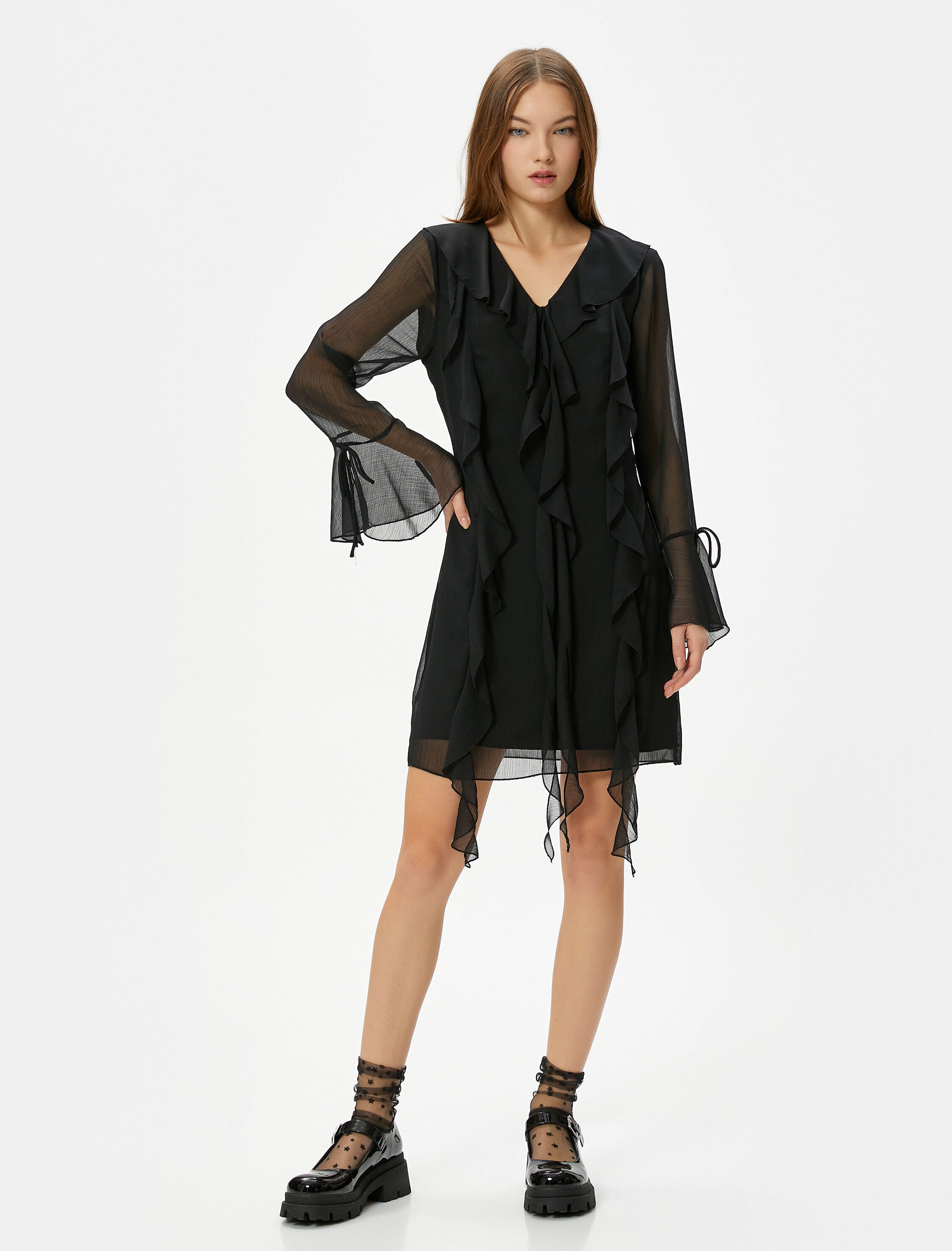   Mini Tül Elbise Fırfırlı Uzun Kollu Dökümlü Katmanlı V Yaka Astarlı