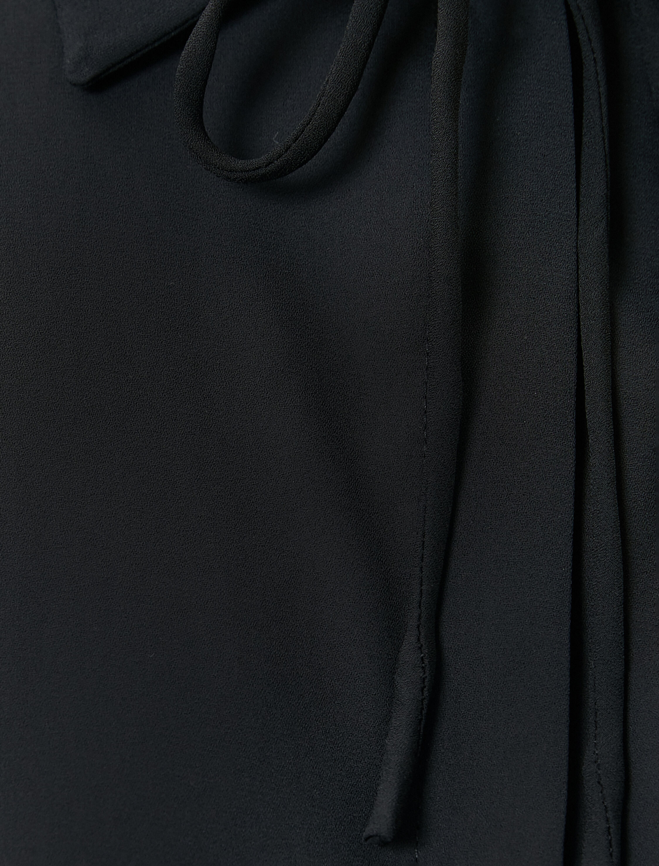   Şifon Gömlek Pileli Balon Kollu Yakası Bağlamalı Düğmeli