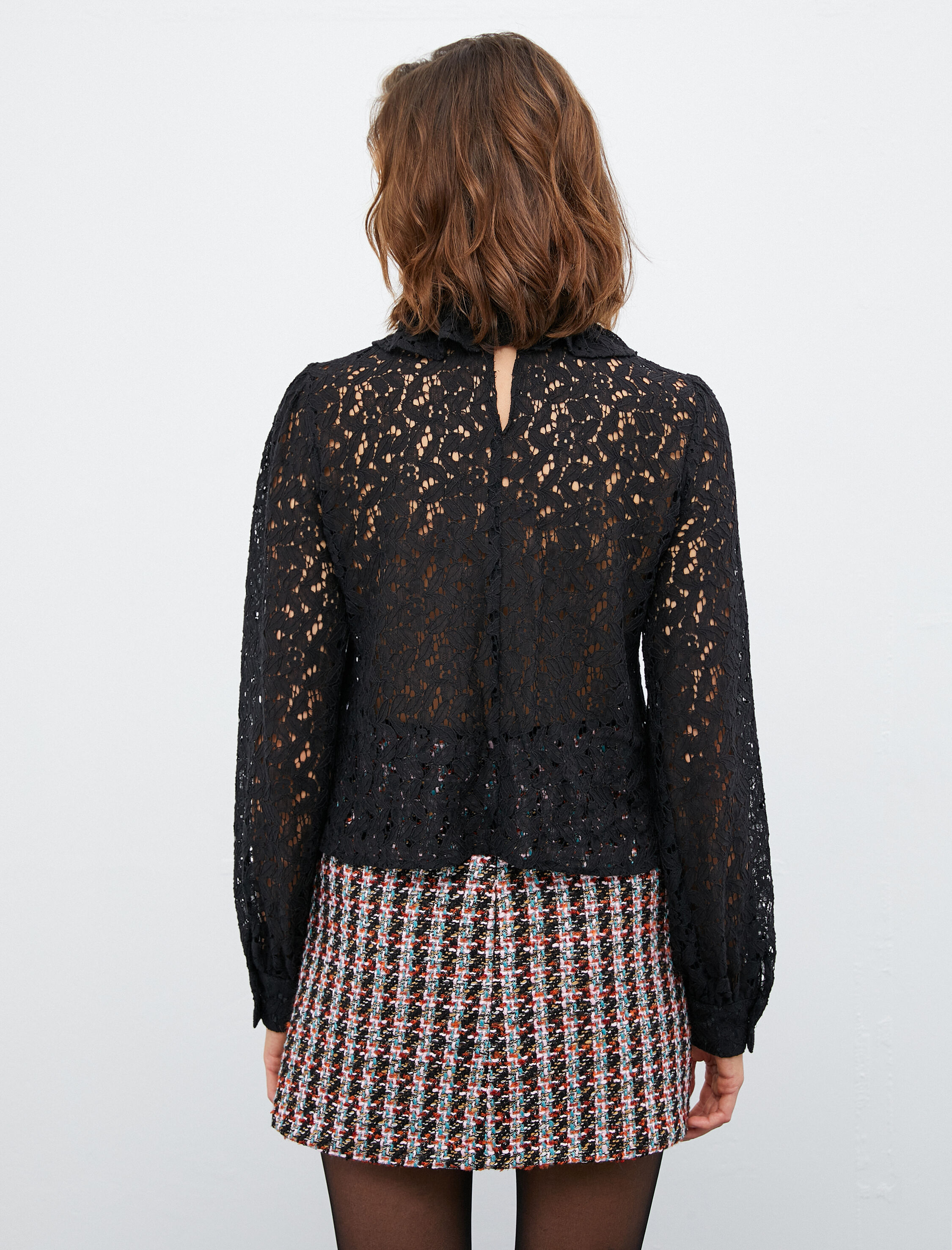   Melis Ağazat X Koton - Dantelli Kadife Yaka Bluz