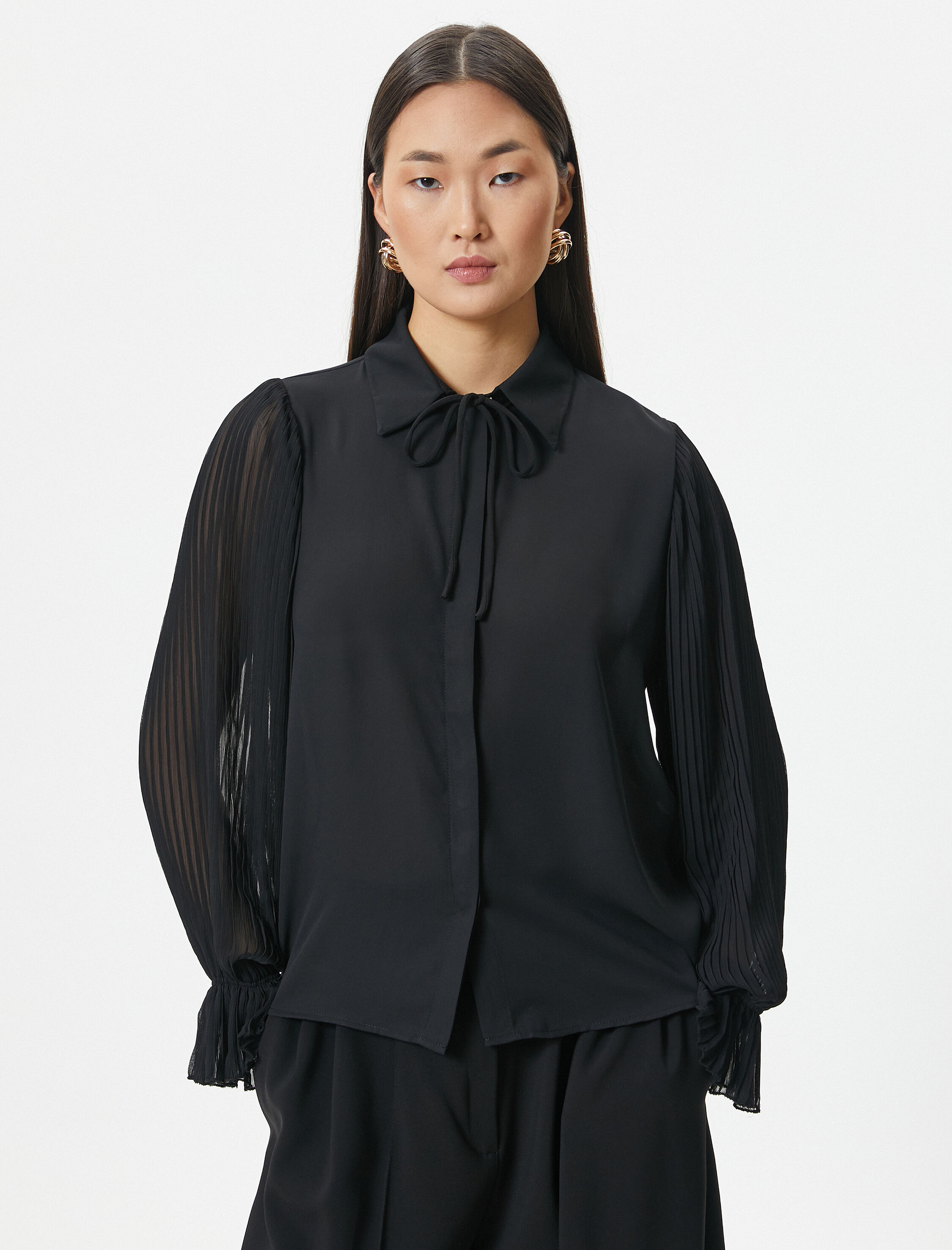   Şifon Gömlek Pileli Balon Kollu Yakası Bağlamalı Düğmeli