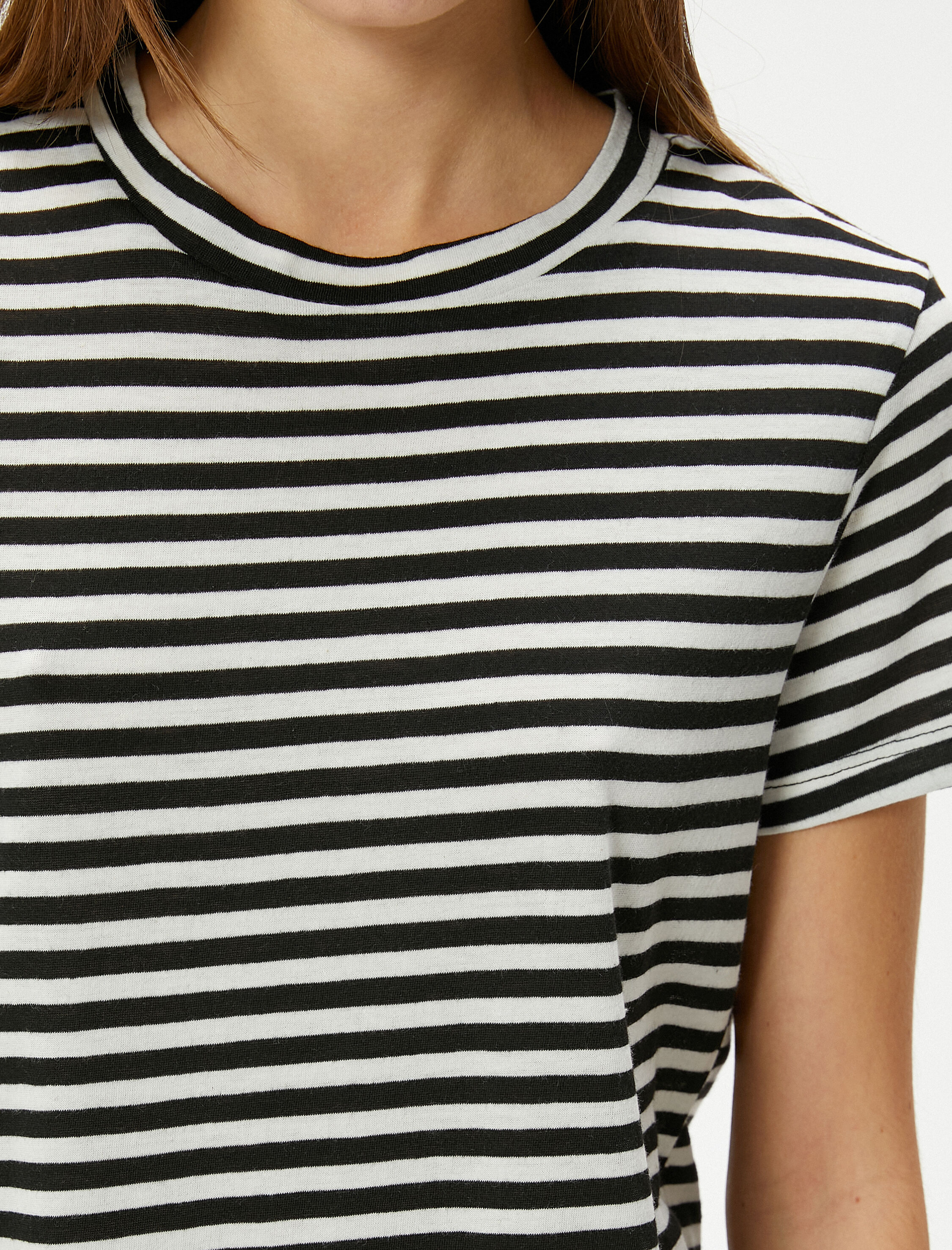   Kısa Kollu Pamuk Karışımlı Tişört Bisiklet Yaka