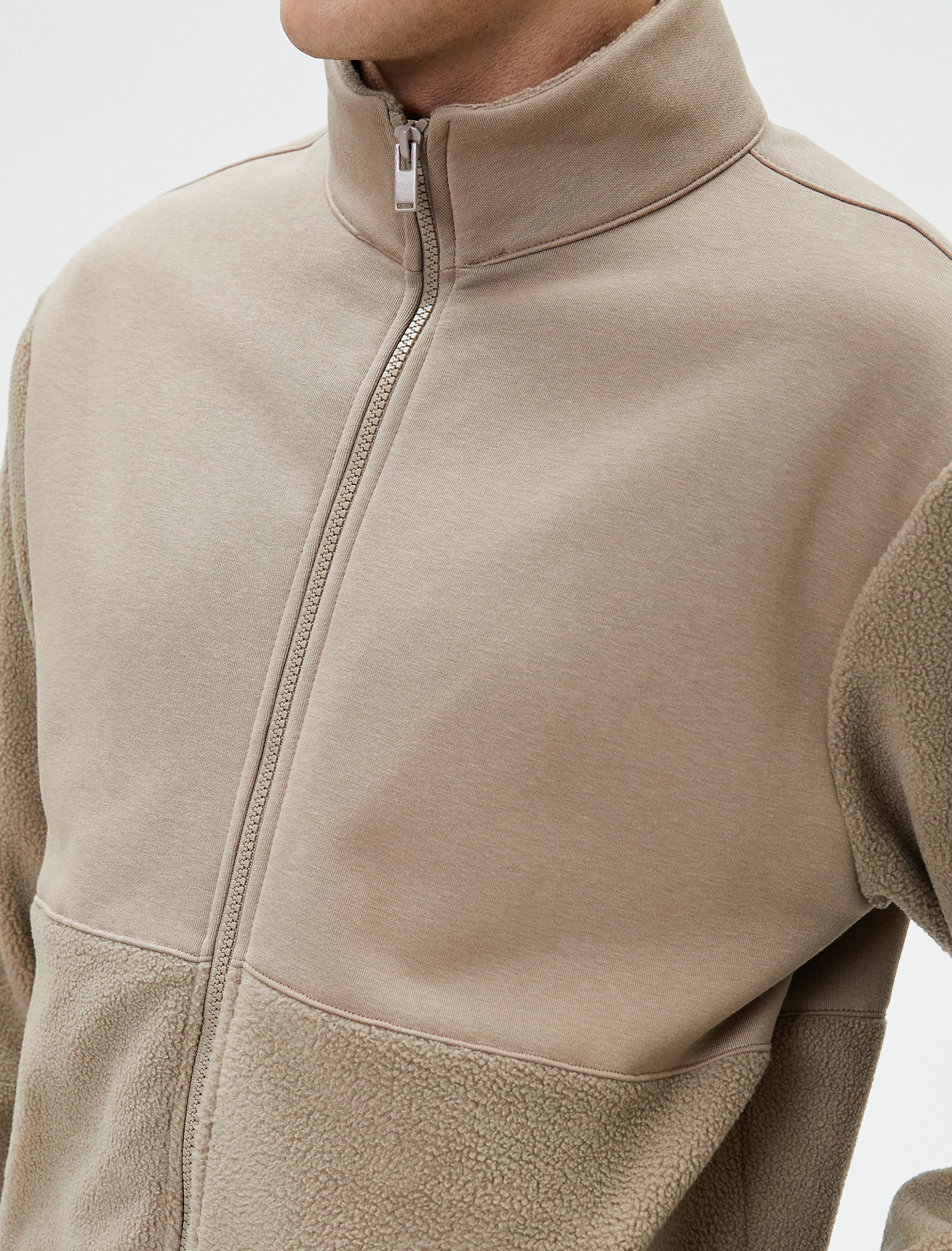   Peluş Sweatshirt Fermuarlı Dik Yaka Cep Detaylı