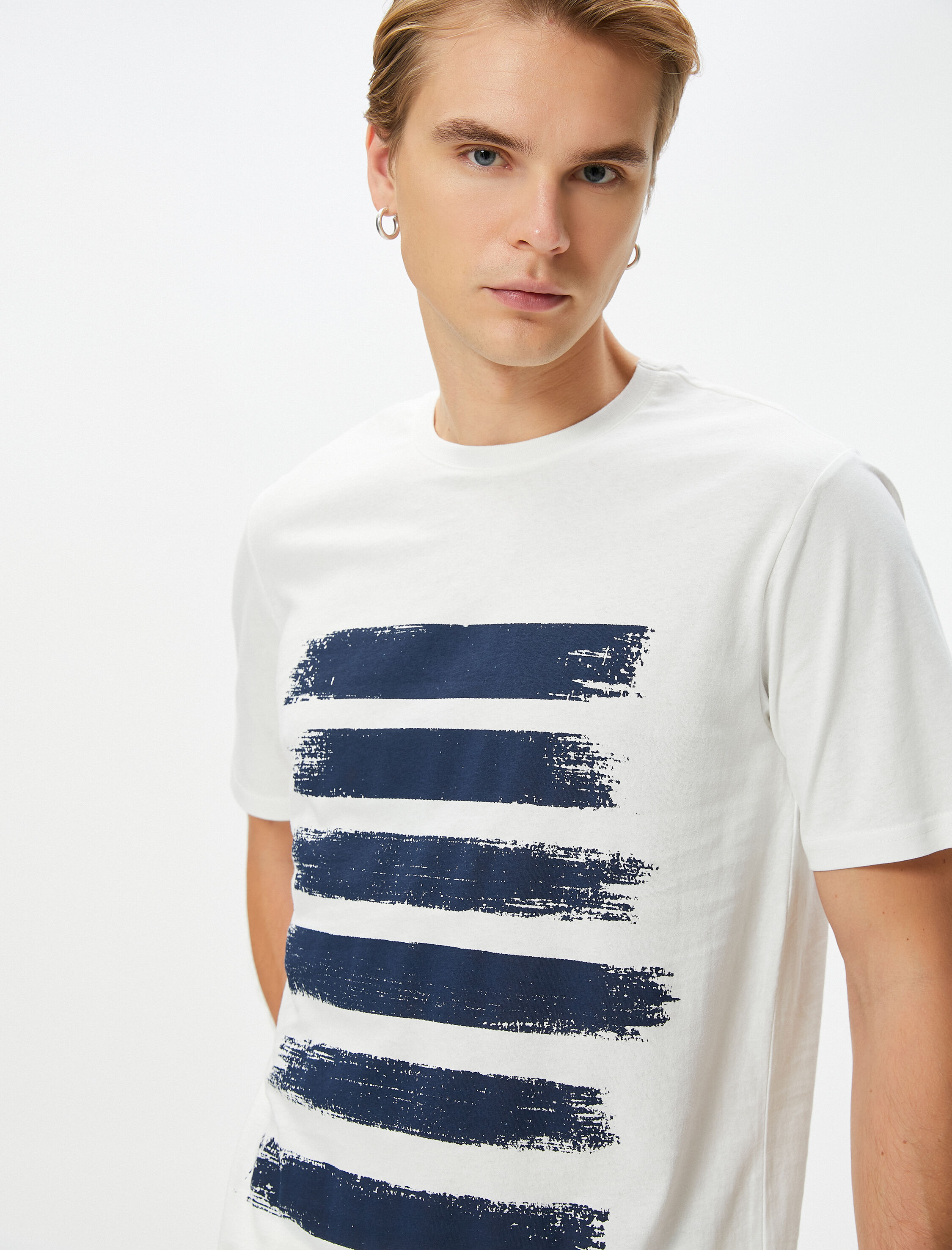   Soyut Baskılı Tişört Bisiklet Yaka Kısa Kollu Pamuklu