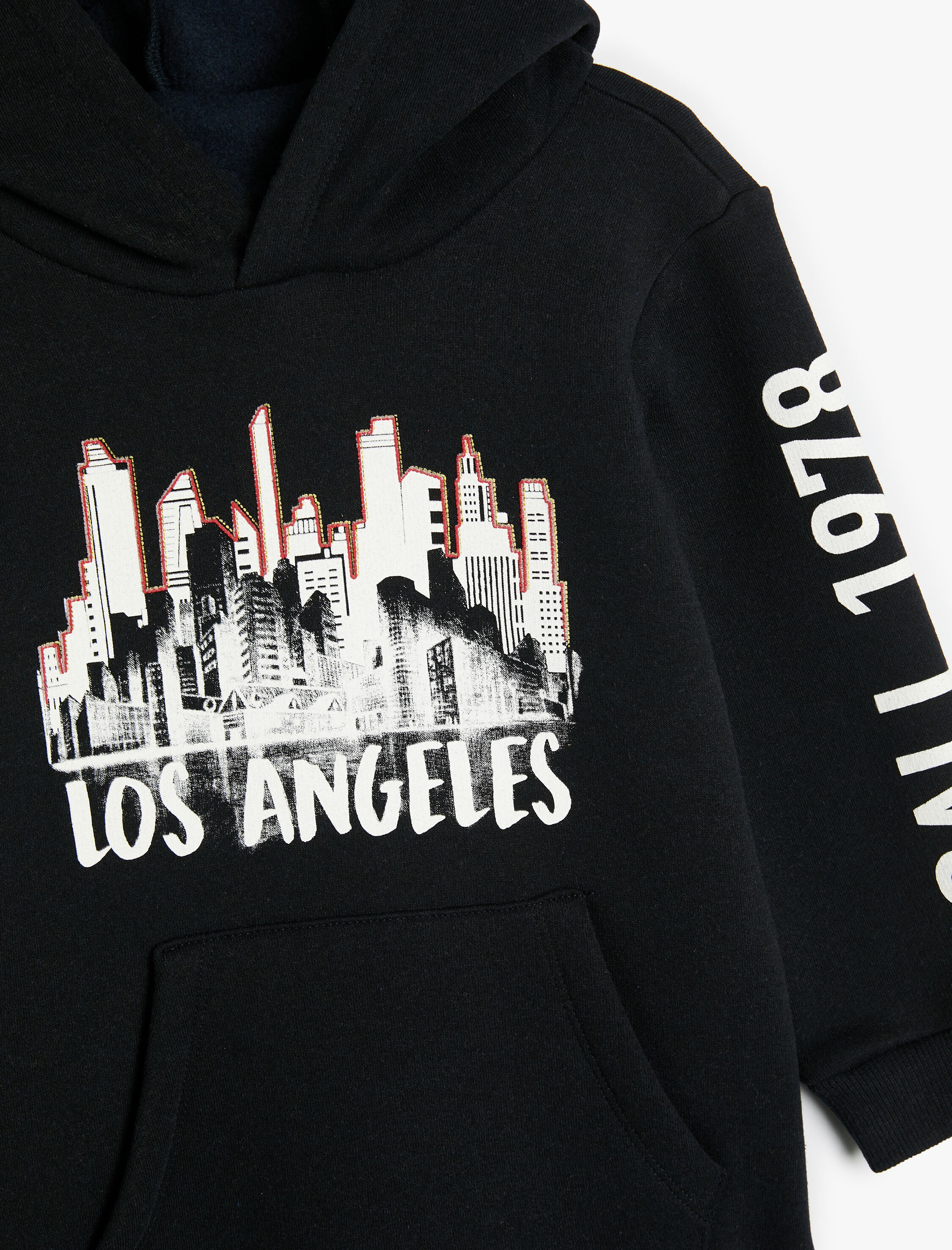  Erkek Çocuk Kapşonlu Sweatshirt Şehir Temalı Baskı Detaylı Uzun Kollu