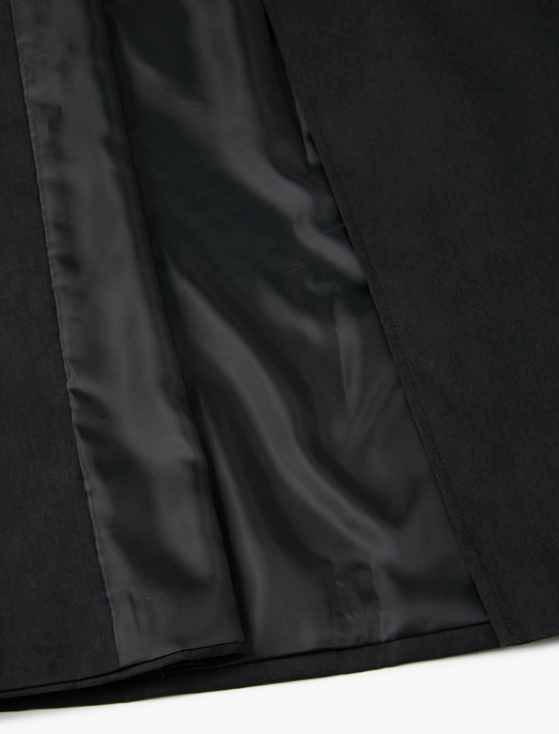   Uzun Trençkot Kruvaze Düğmeli Kemerli