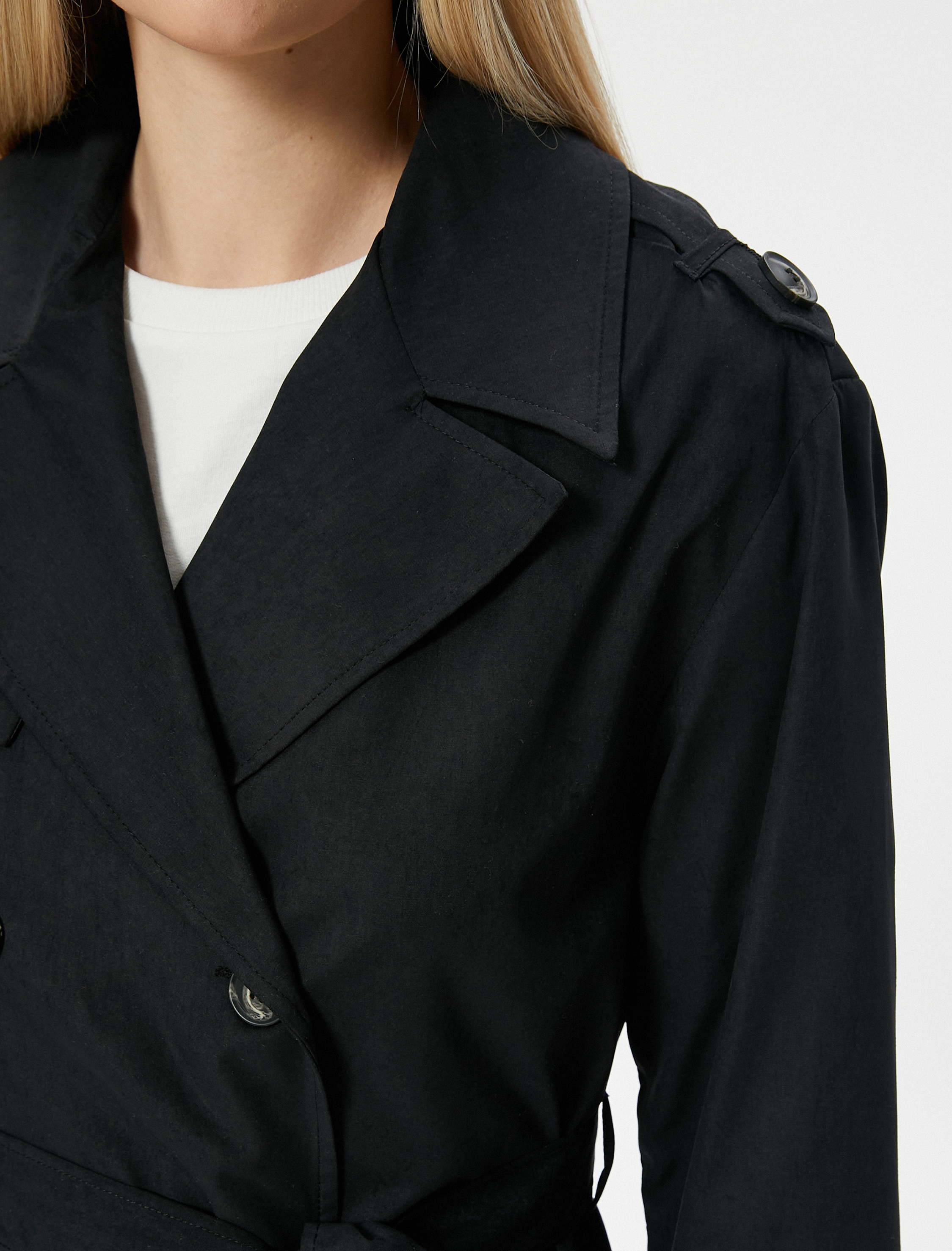   Uzun Trençkot Kruvaze Düğmeli Kemerli