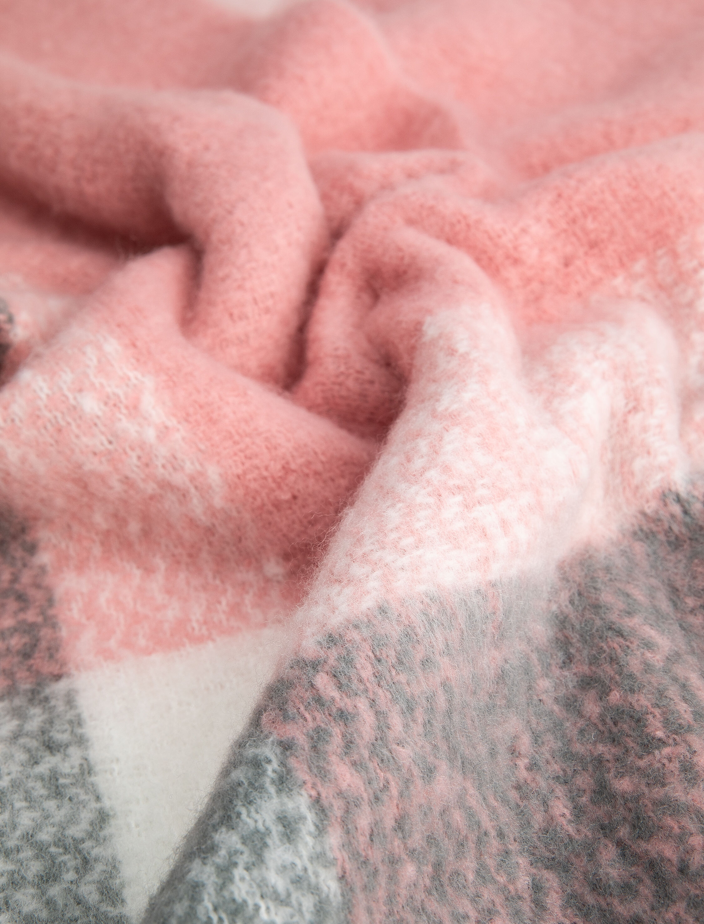  Kadın Uzun Atkı Yumuşak Dokulu Püsküllü