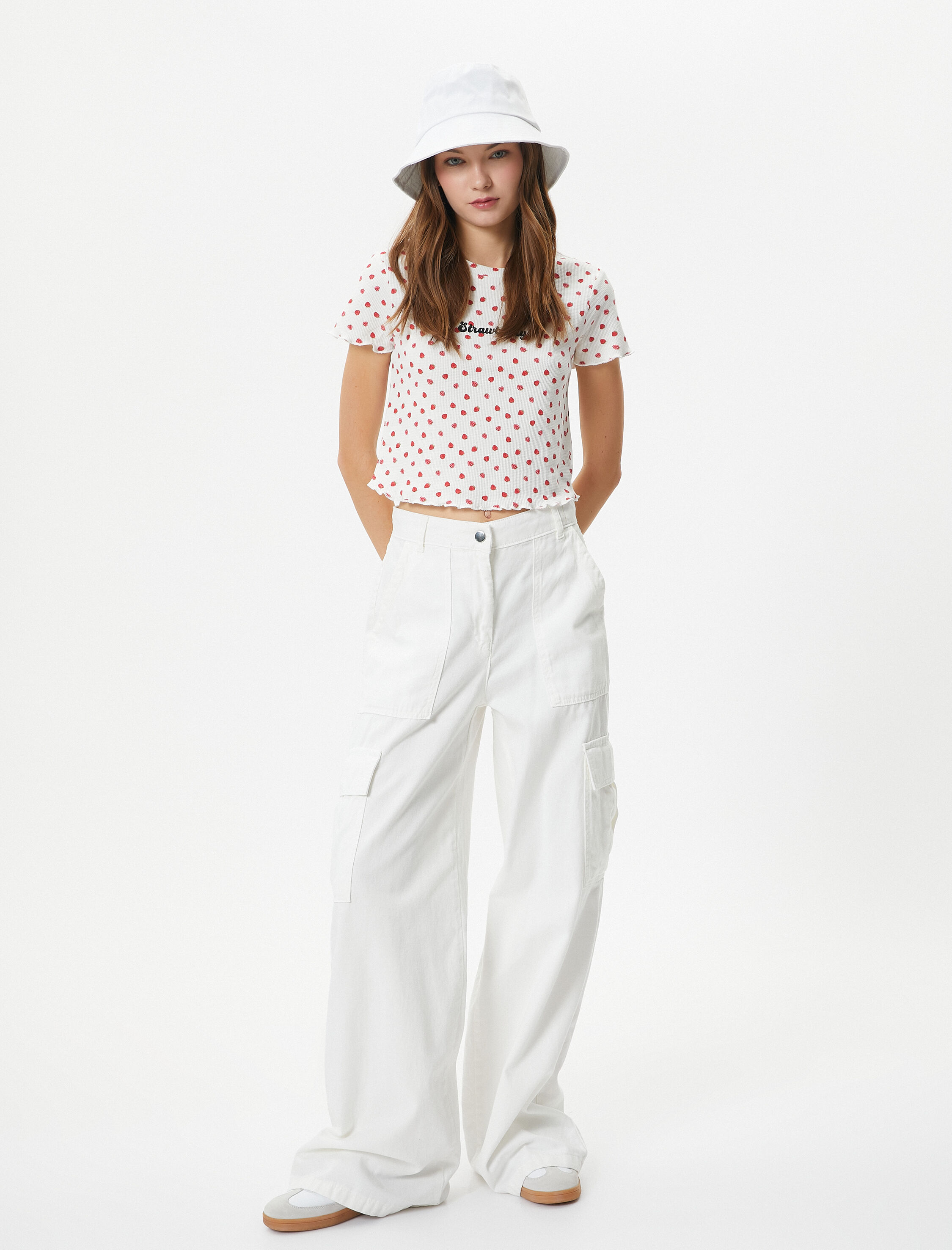   Çilekli Crop Tişört Kısa Kollu Bisiklet Yaka Dokulu Pamuklu