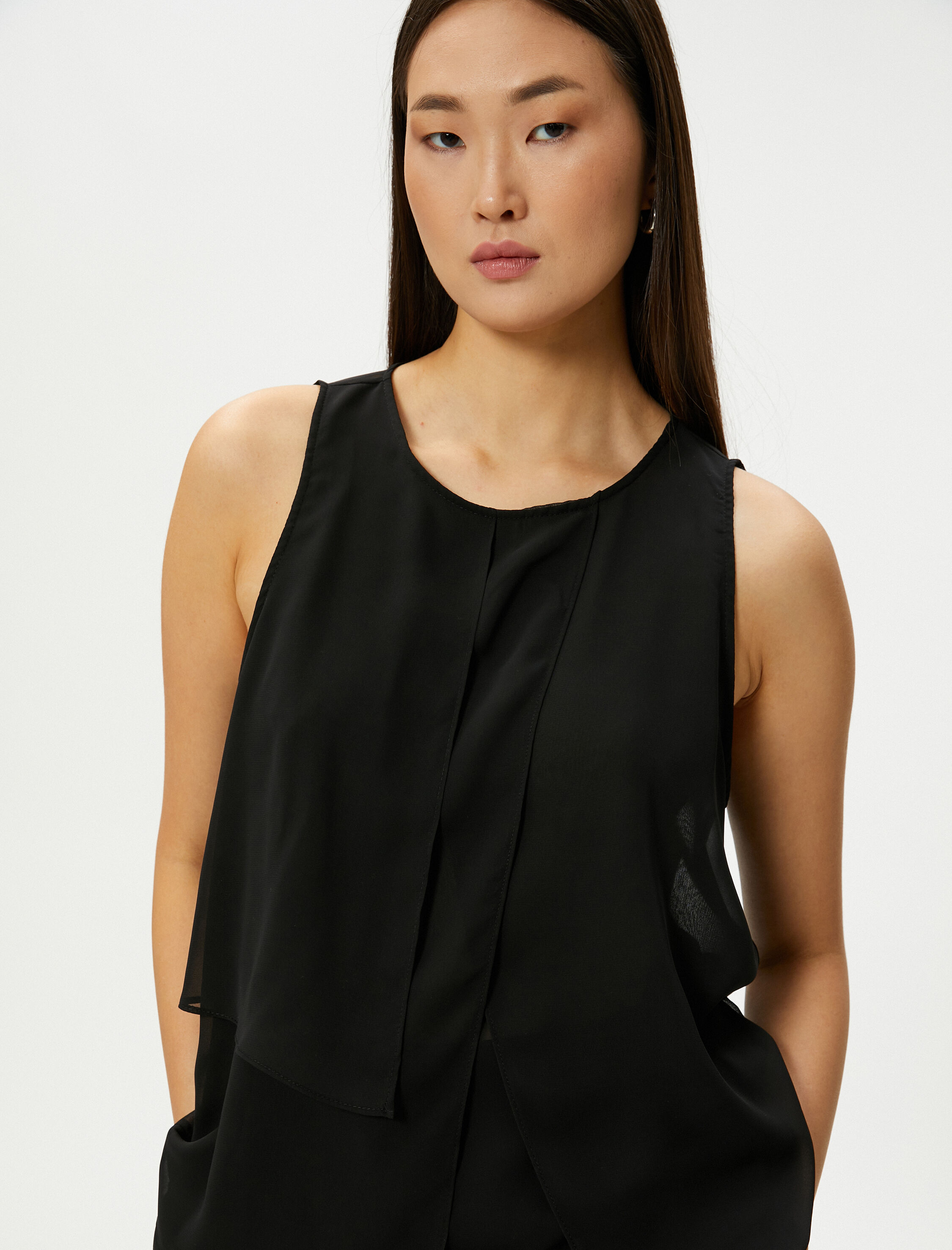   Kolsuz Bluz Asimetrik Kesim