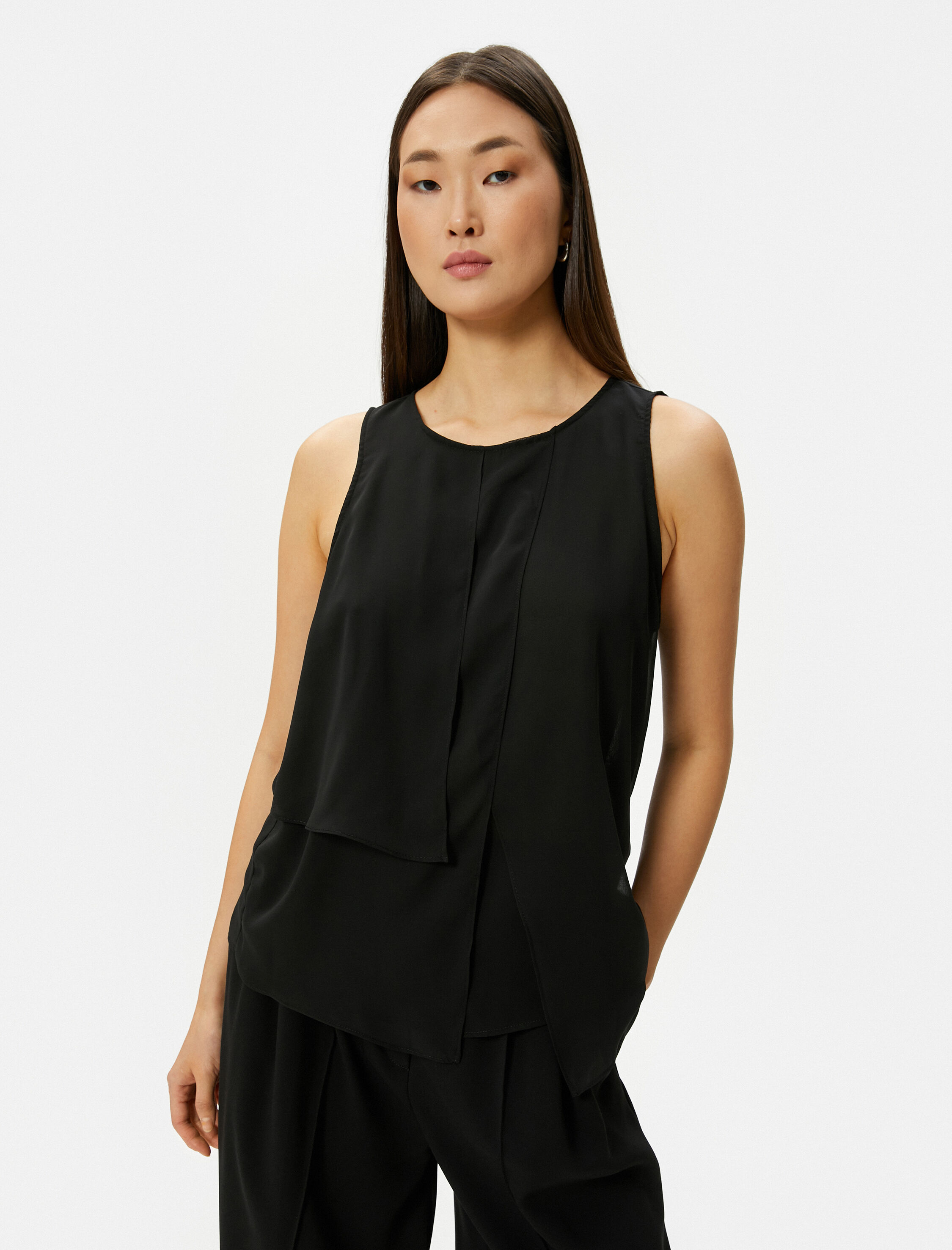   Kolsuz Bluz Asimetrik Kesim