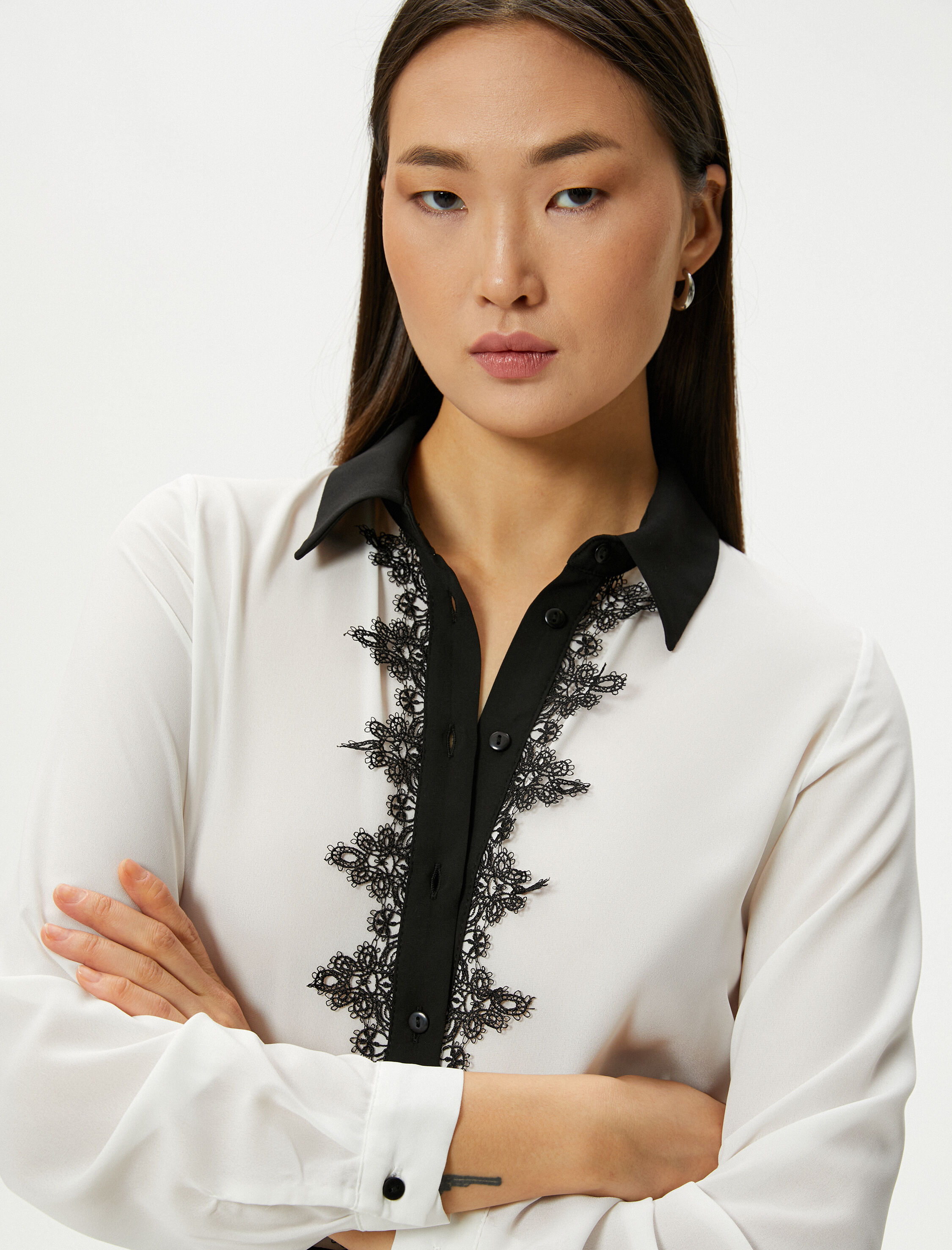   Dantelli Gömlek Uzun Kollu Düğmeli Regular Fit