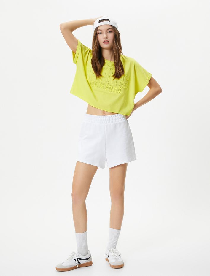  Kolej Crop Tişört Rahat Kalıp Kabartma Baskılı Kısa Kollu Bisiklet Yaka Pamuklu